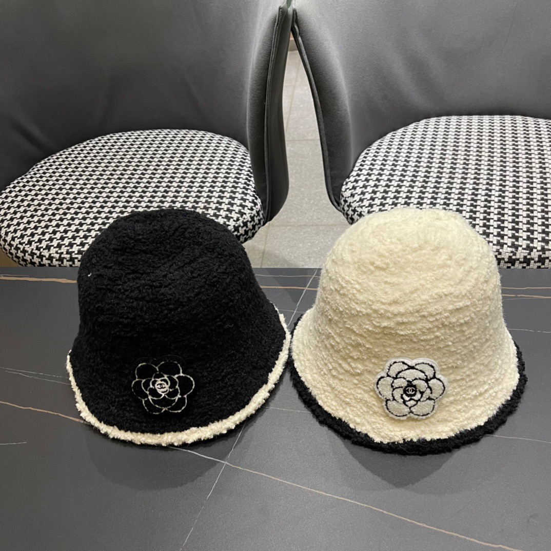 Chanel官网品质香奈儿秋冬网红时尚博主推荐款，小红书爆款，手感超柔软舒适的