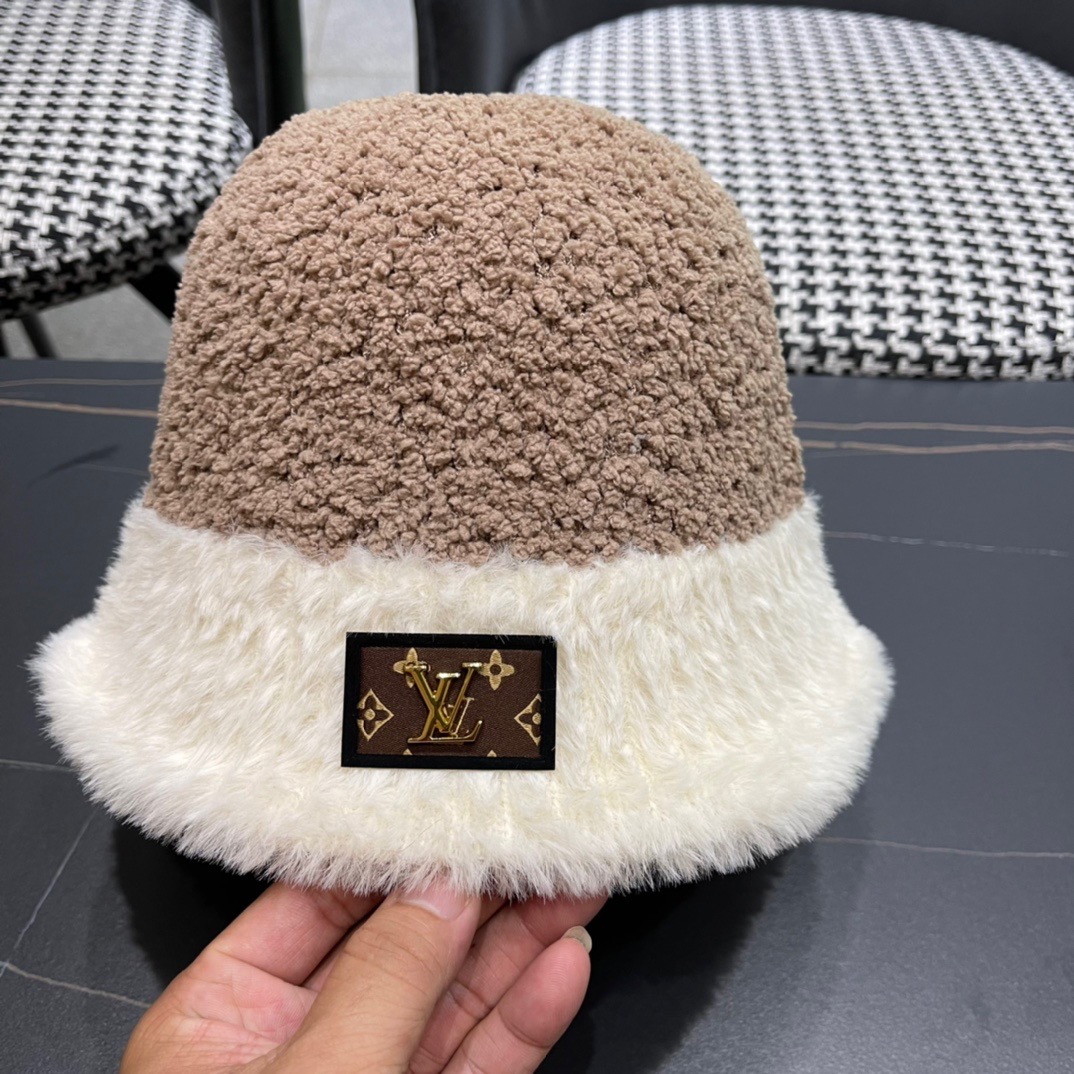 路易威登LouisVuitton可爱渔夫帽女冬季羊羔绒毛绒盆帽子加厚保暖韩版百搭潮牌
