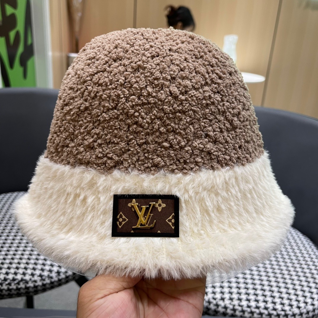 路易威登LouisVuitton可爱渔夫帽女冬季羊羔绒毛绒盆帽子加厚保暖韩版百搭潮牌