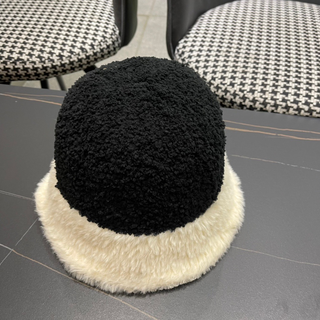 路易威登LouisVuitton可爱渔夫帽女冬季羊羔绒毛绒盆帽子加厚保暖韩版百搭潮牌