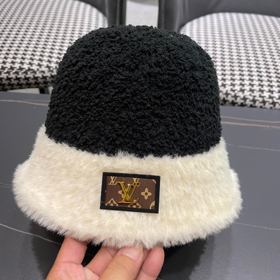 路易威登LouisVuitton可爱渔夫帽女冬季羊羔绒毛绒盆帽子加厚保暖韩版百搭潮牌