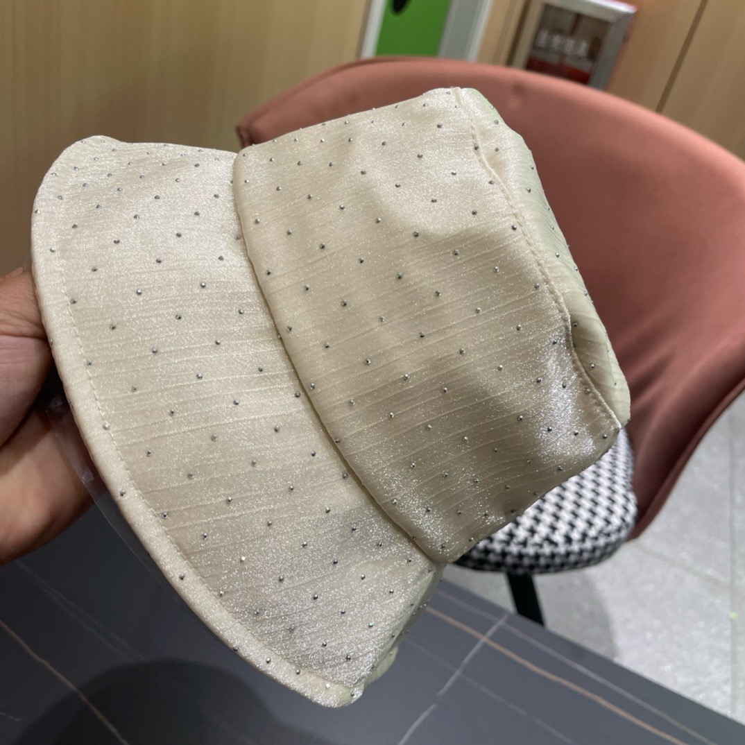 赛琳celine2025新款渔夫帽子女春夏时尚薄款优雅气质旅游出行防晒遮阳帽