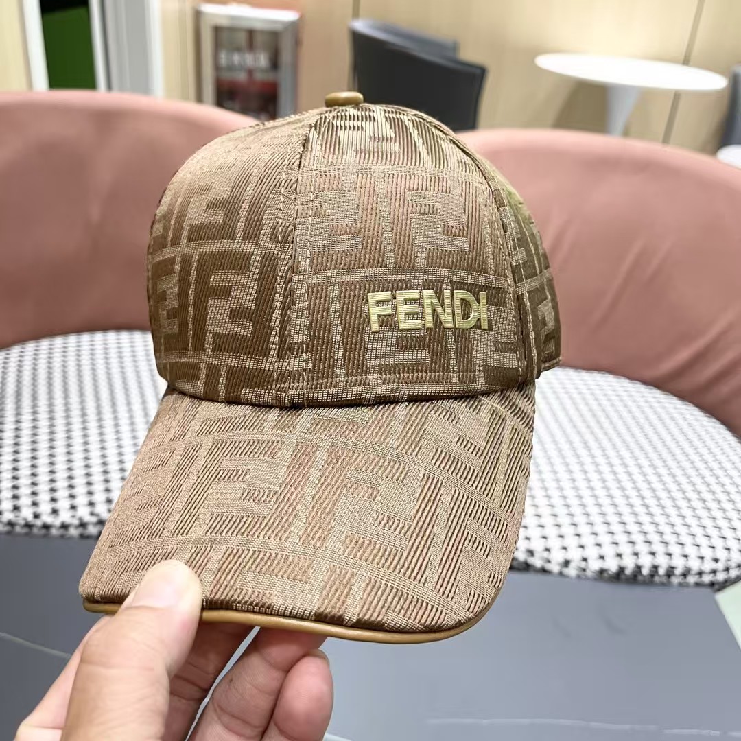 Fendi（芬迪）新款原单棒球帽， 双F提花，专柜常年热卖款，1:1开模订制，原版提花轻盈透气！质量超赞
