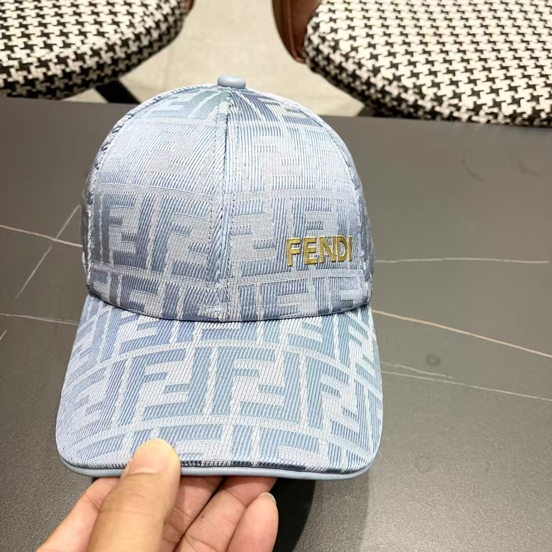 Fendi（芬迪）新款原单棒球帽， 双F提花，专柜常年热卖款，1:1开模订制，原版提花轻盈透气！质量超赞