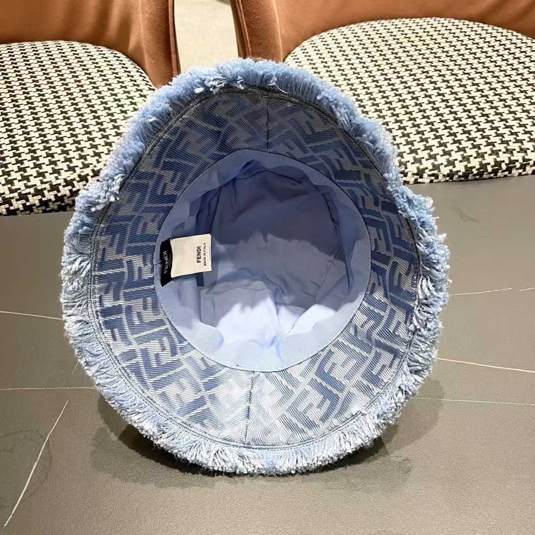 FENDI 芬迪 早春新款韩版时尚原单渔夫帽 官网新品😱简约大气👍 細節做工完美❤爱不释手👍亲，赶紧入手