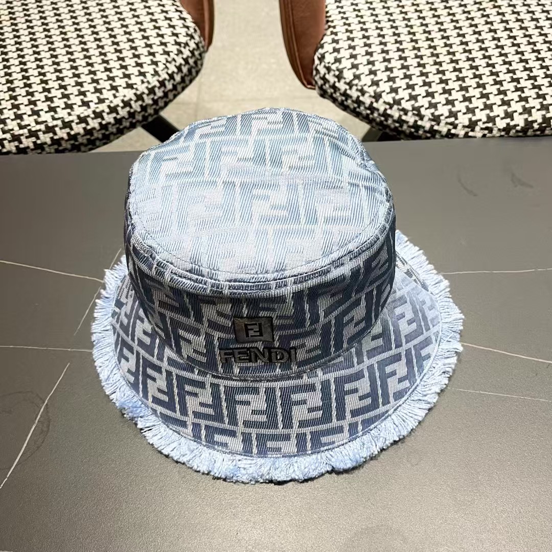 FENDI 芬迪 早春新款韩版时尚原单渔夫帽 官网新品😱简约大气👍 細節做工完美❤爱不释手👍亲，赶紧入手