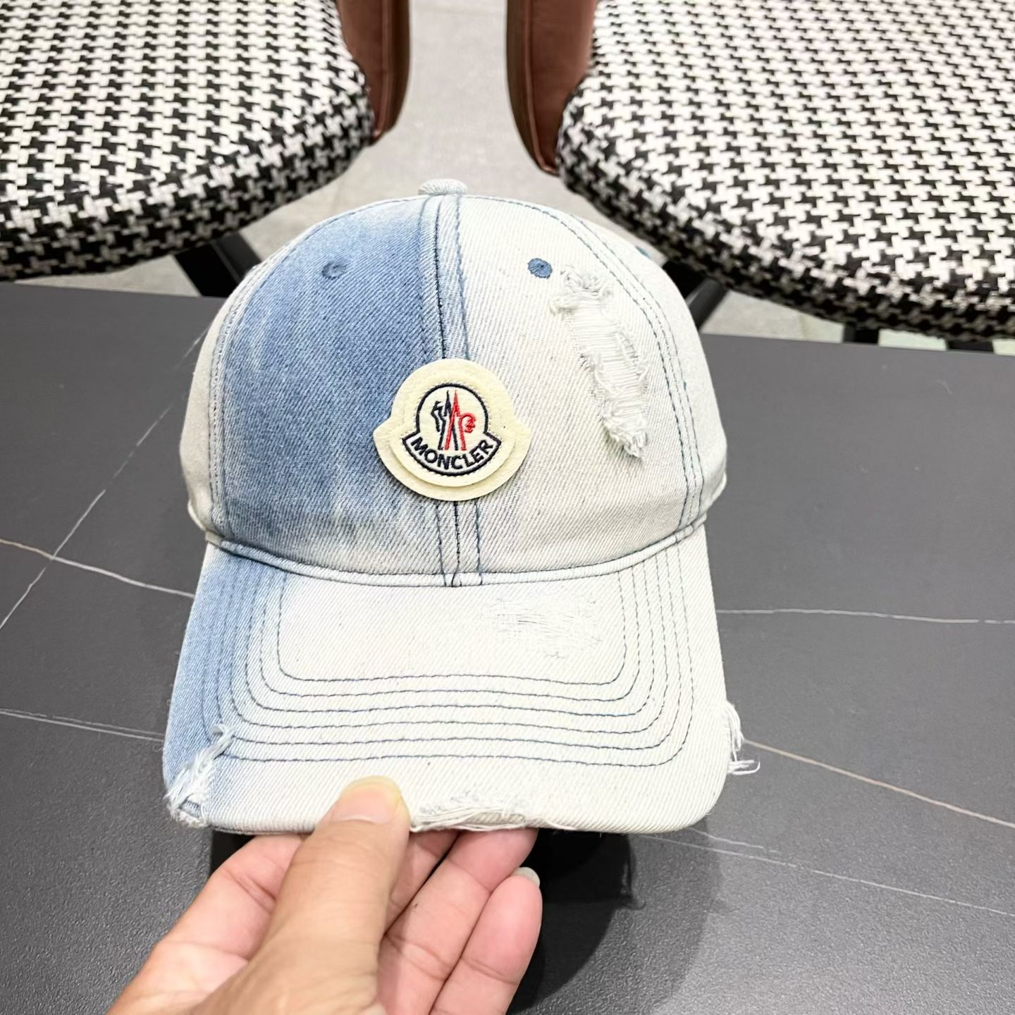 蒙口MONCLER牛仔棒球帽，年轻时尚潮人穿搭色系，好看有质感！