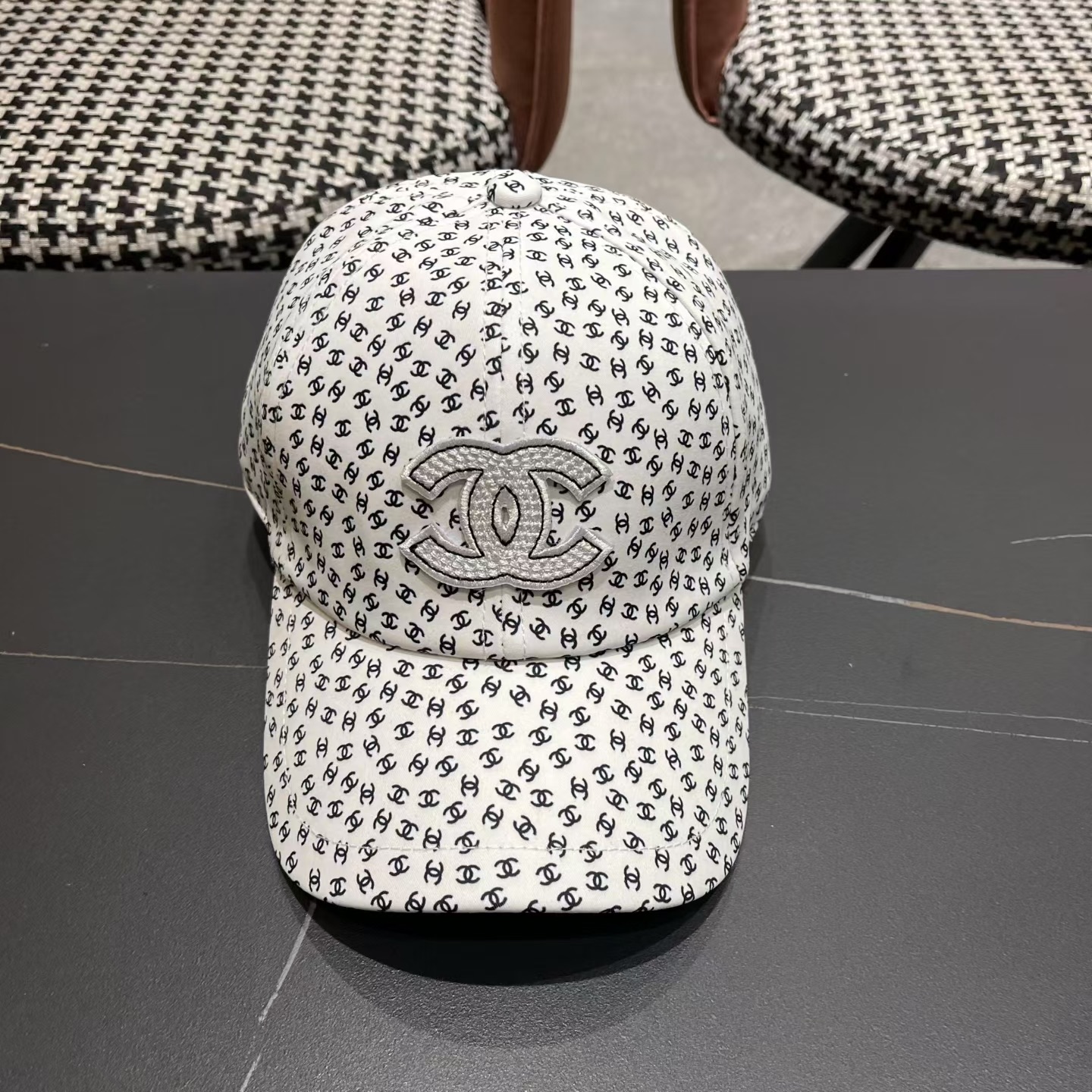 NO:588171,Chanel Internet celebrity hat high quality new hat women's casual all-match baseball cap soft top face small sunshade peaked hat fisherman hat baseball cap knitted hat, hat, chanel, espadrilles, hats19860909香奈儿 网红帽子高品质新款帽子女士休闲百搭棒球帽软顶显脸小遮阳鸭舌帽帽子渔夫帽棒球帽针织帽,帽子,chanel,espadrilles,hats,hat