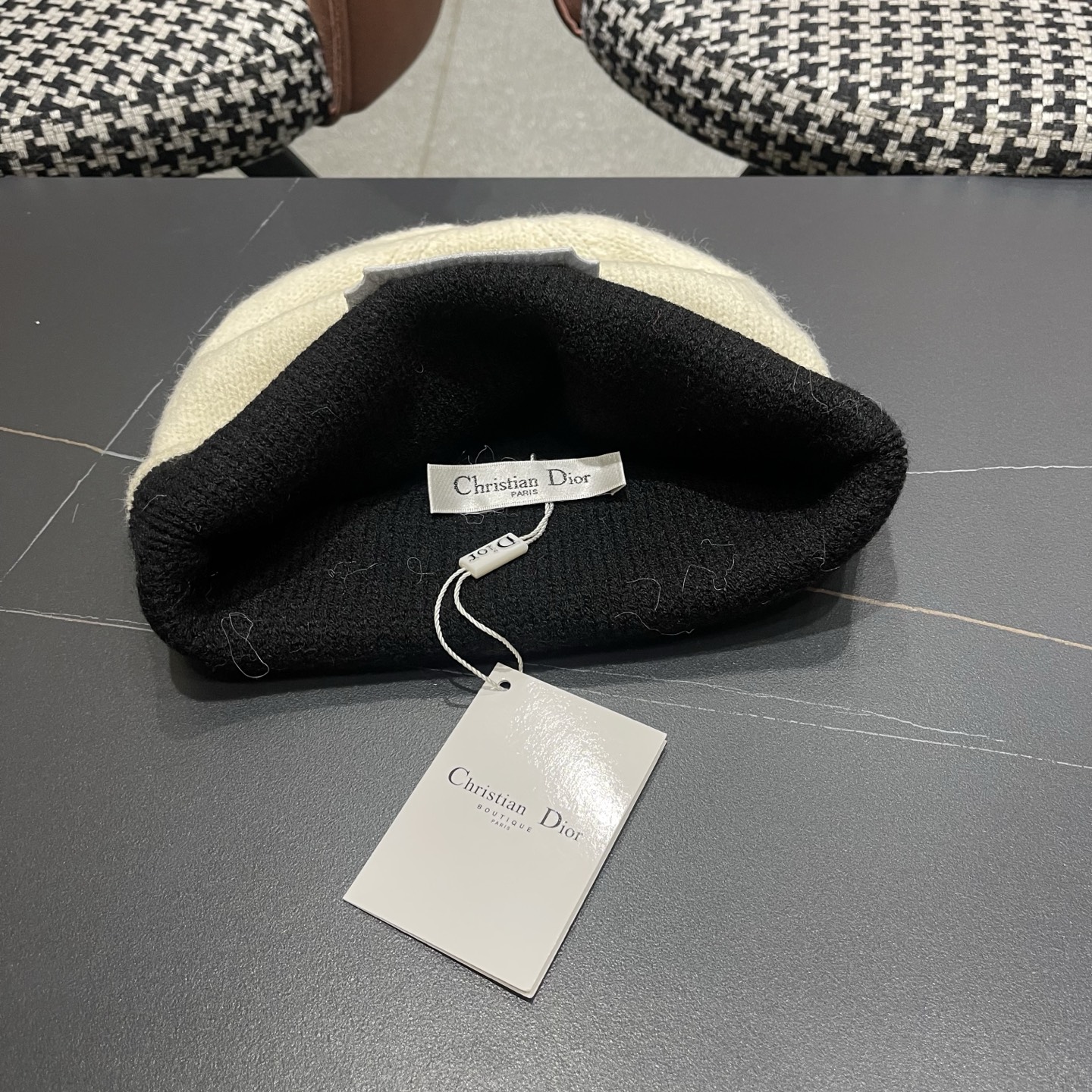 Dior迪奥 新款羊毛双面戴堆堆帽子女秋冬韩版 休闲保暖毛线帽护耳针织帽百搭