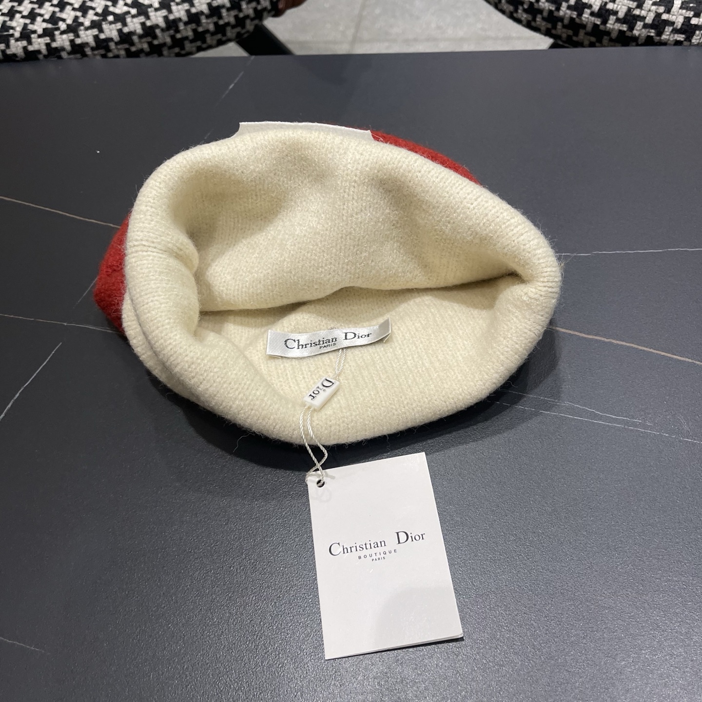 Dior迪奥 新款羊毛双面戴堆堆帽子女秋冬韩版 休闲保暖毛线帽护耳针织帽百搭