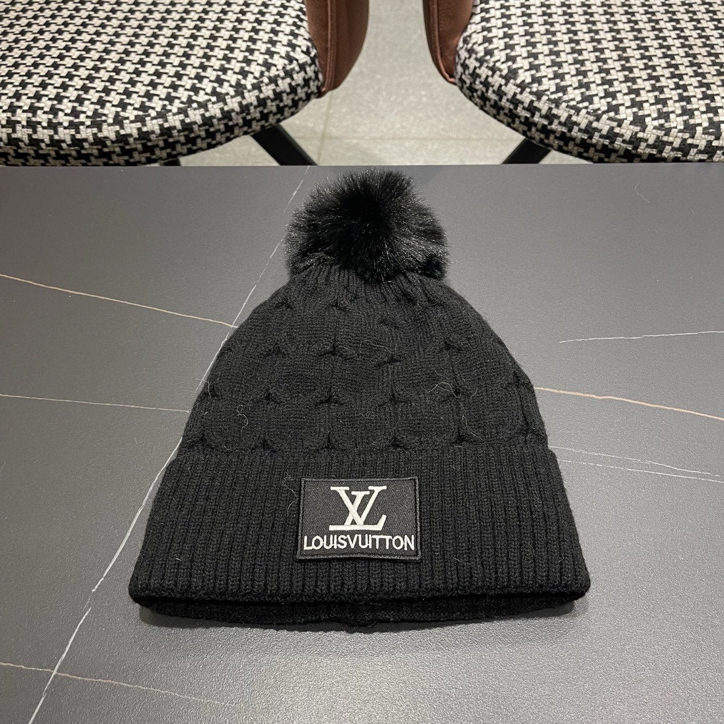 NO:604941,LV Louis Vuitton knitted hat for women cashmere imitation fox fur ball foreign trade autumn and winter versatile hand-knitted twist warm ear protection wool hat hat fisherman hat baseball cap knitted hat, hat, louis vuitton, louis vuitton, espadrilles, hats19860909LV路易威登 针织帽女羊绒仿狐狸毛球外贸秋冬百搭手编麻花 保暖护耳毛线帽帽子渔夫帽棒球帽针织帽,帽子,louis vuitton,louis vuitton,espadrilles,hats,hat
