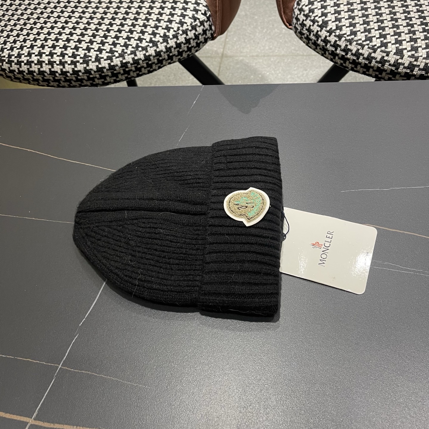 MONCLER（蒙口）秋冬季新款毛线帽户外休闲保暖套头帽弹力针织帽男女款冷帽子