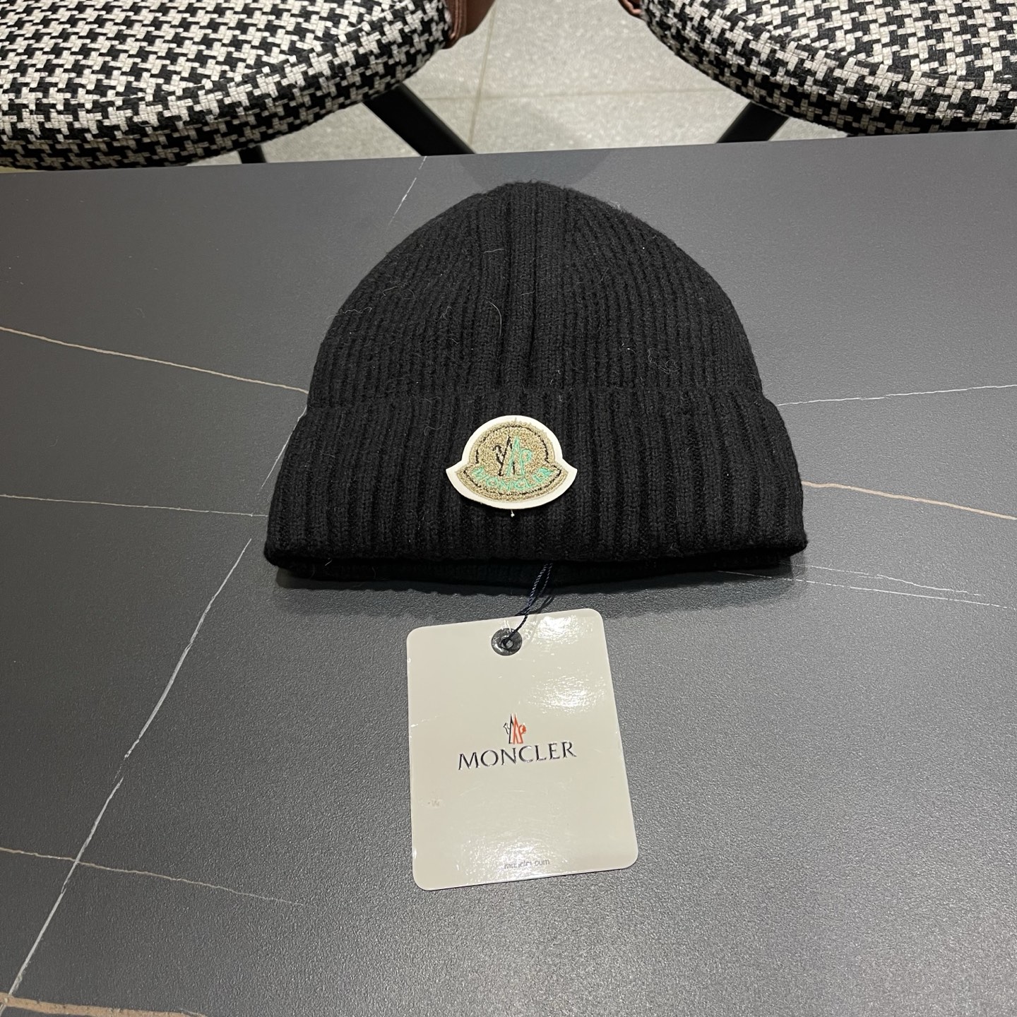 MONCLER（蒙口）秋冬季新款毛线帽户外休闲保暖套头帽弹力针织帽男女款冷帽子