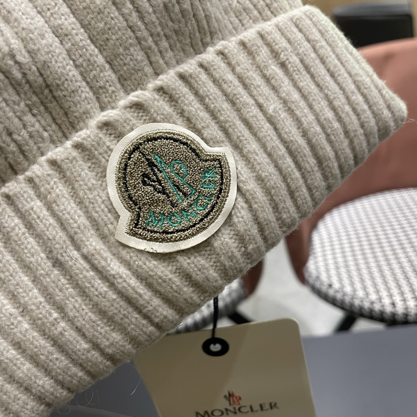 MONCLER（蒙口）秋冬季新款毛线帽户外休闲保暖套头帽弹力针织帽男女款冷帽子
