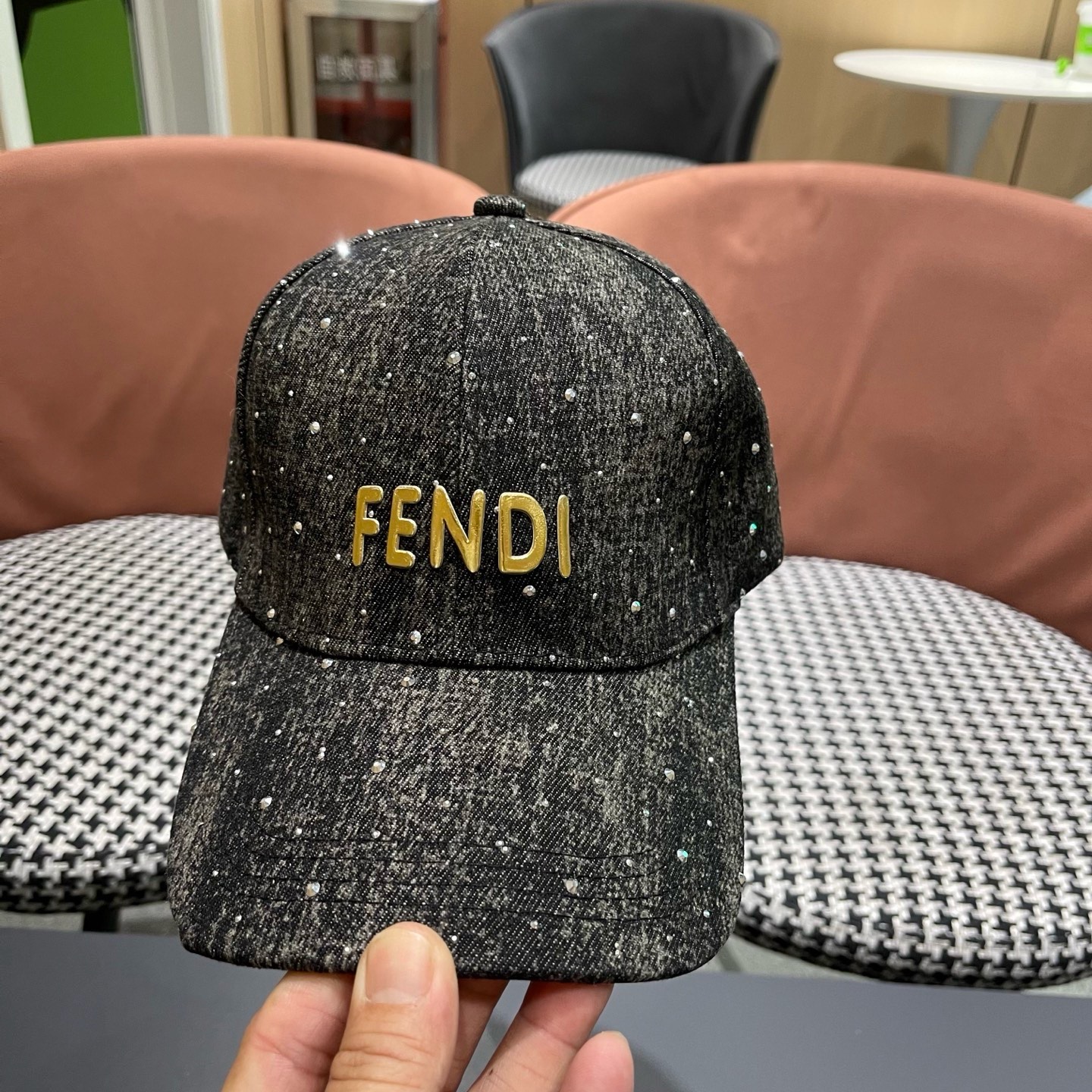 Fendi（芬迪）春秋季新款个性风流星线棒球帽男女遮阳休闲 复古户外鸭舌帽子
