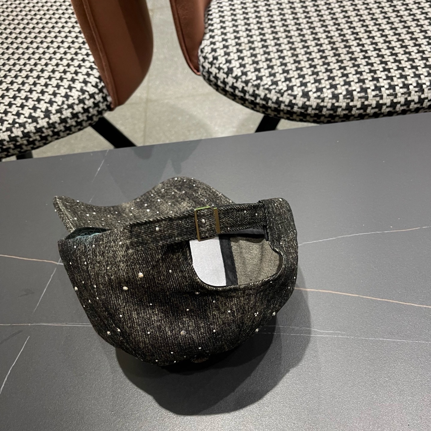 Fendi（芬迪）春秋季新款个性风流星线棒球帽男女遮阳休闲 复古户外鸭舌帽子
