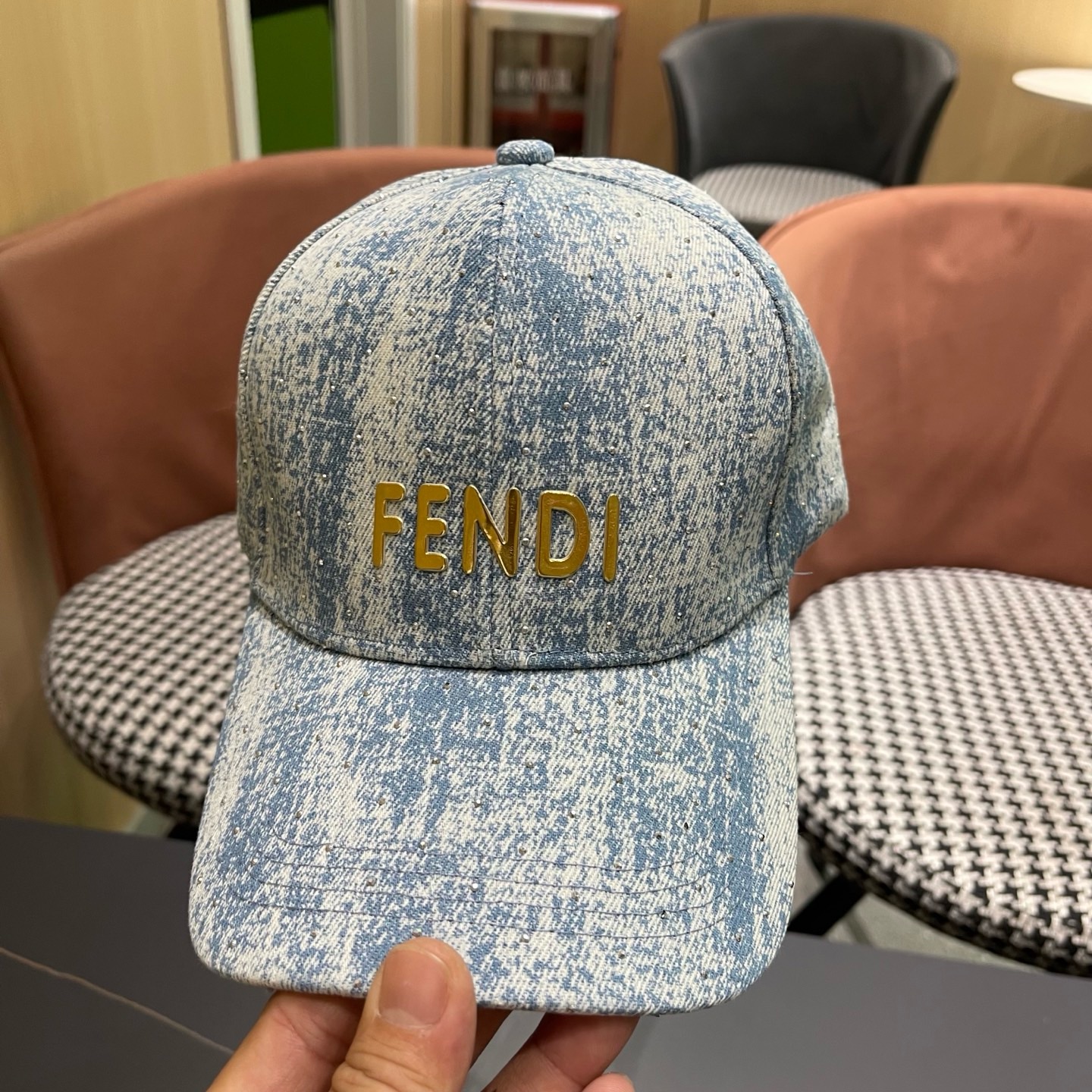 Fendi（芬迪）春秋季新款个性风流星线棒球帽男女遮阳休闲 复古户外鸭舌帽子
