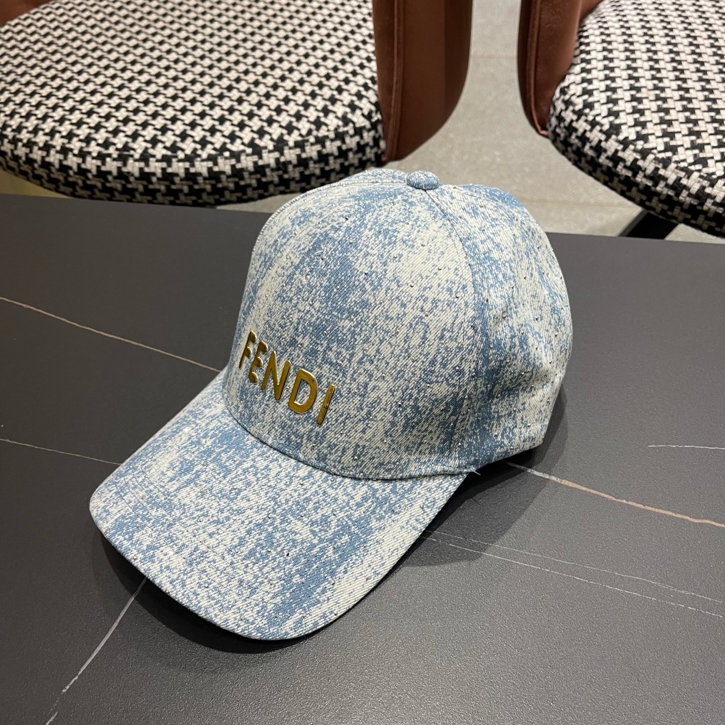 Fendi（芬迪）春秋季新款个性风流星线棒球帽男女遮阳休闲 复古户外鸭舌帽子