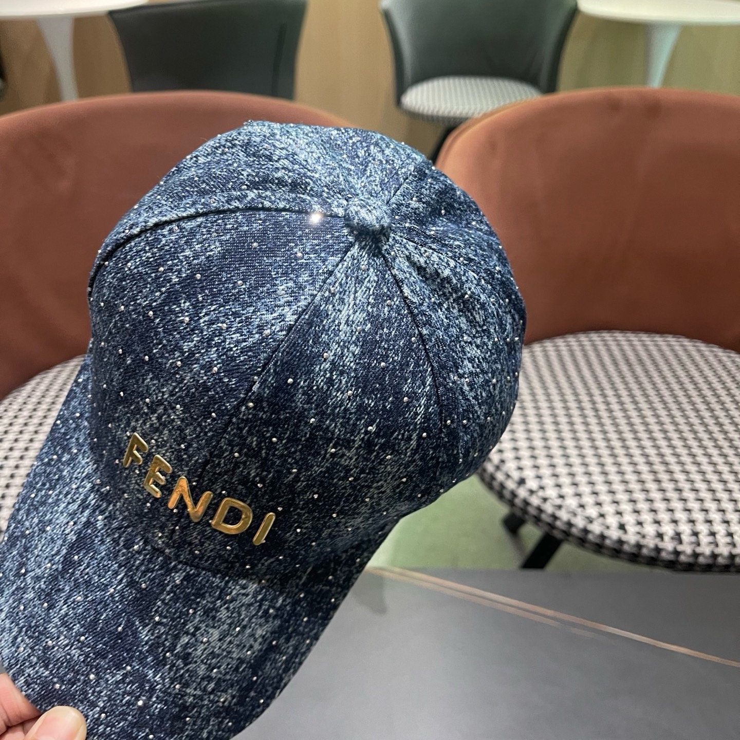 Fendi（芬迪）春秋季新款个性风流星线棒球帽男女遮阳休闲 复古户外鸭舌帽子