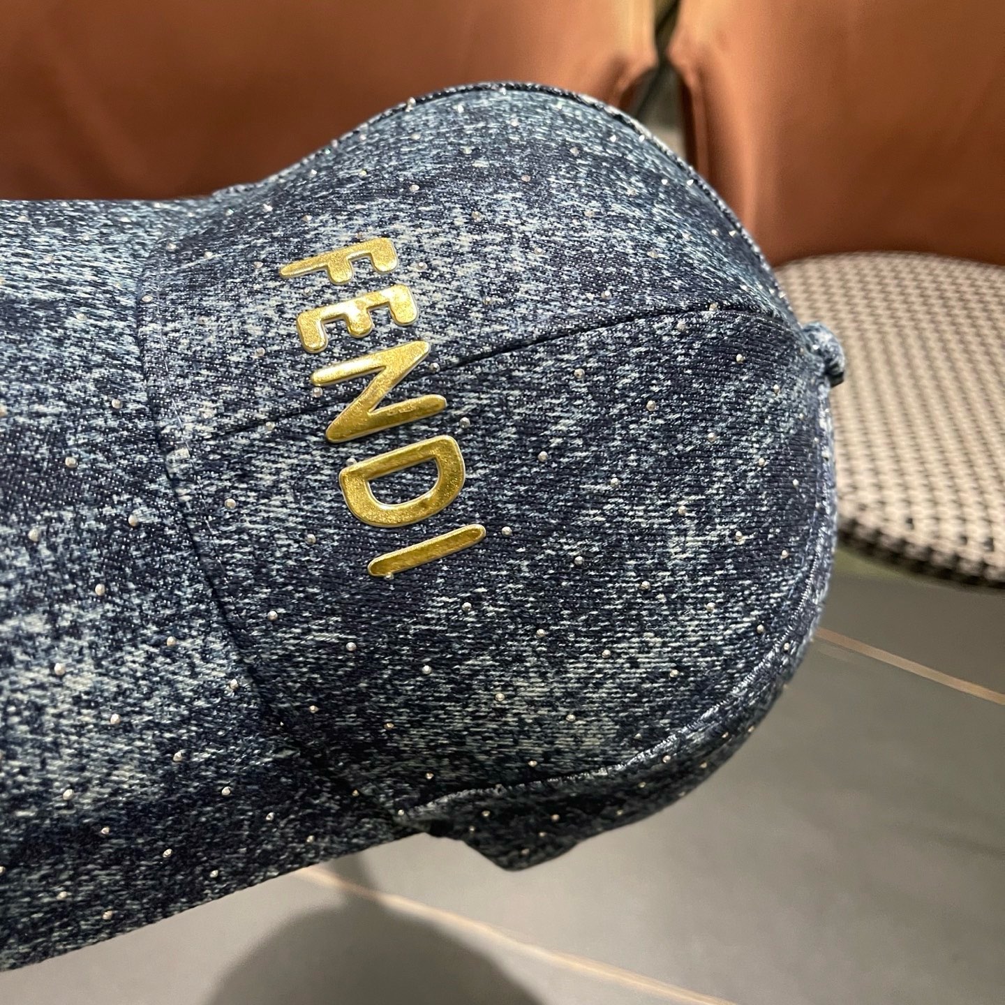 Fendi（芬迪）春秋季新款个性风流星线棒球帽男女遮阳休闲 复古户外鸭舌帽子