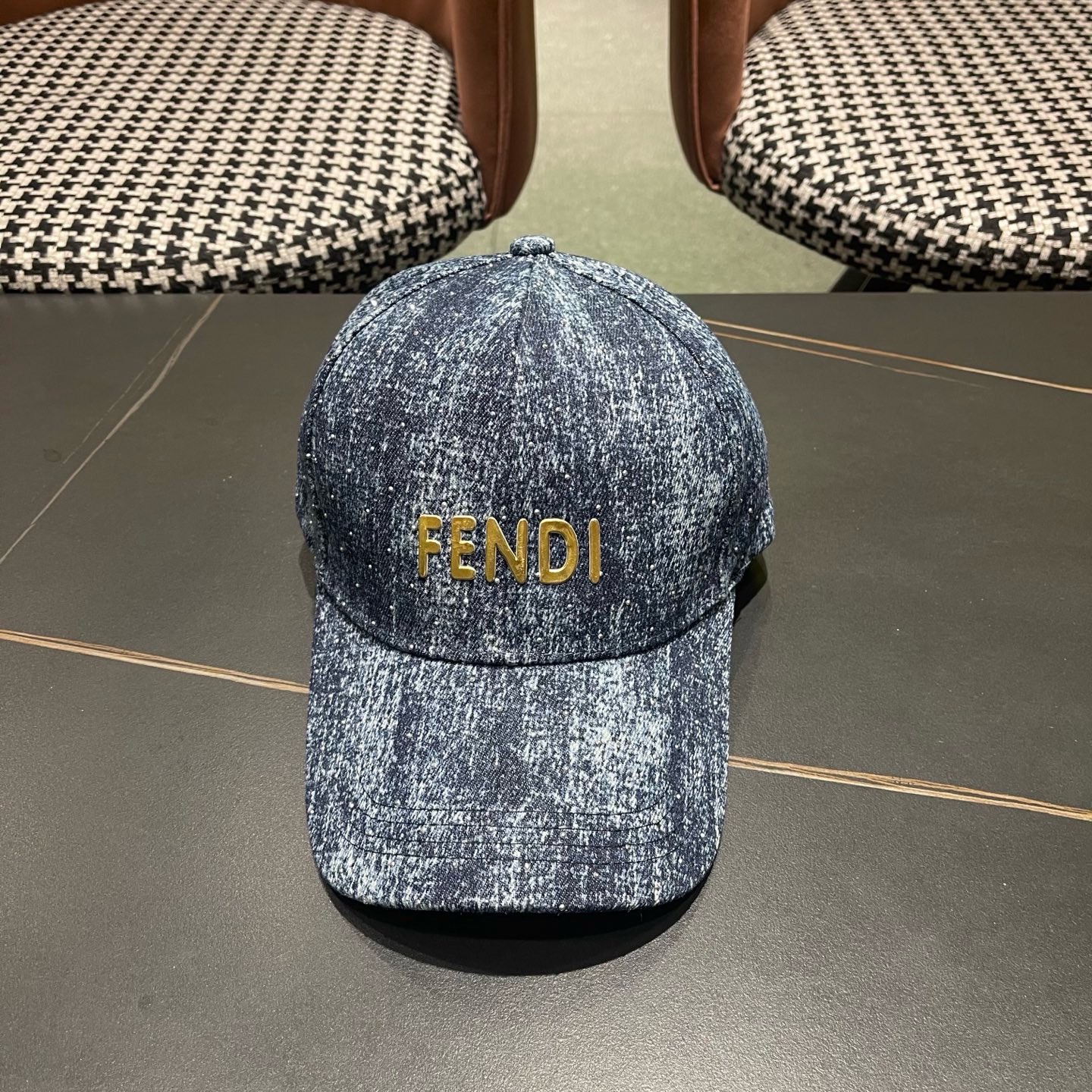 Fendi（芬迪）春秋季新款个性风流星线棒球帽男女遮阳休闲 复古户外鸭舌帽子
