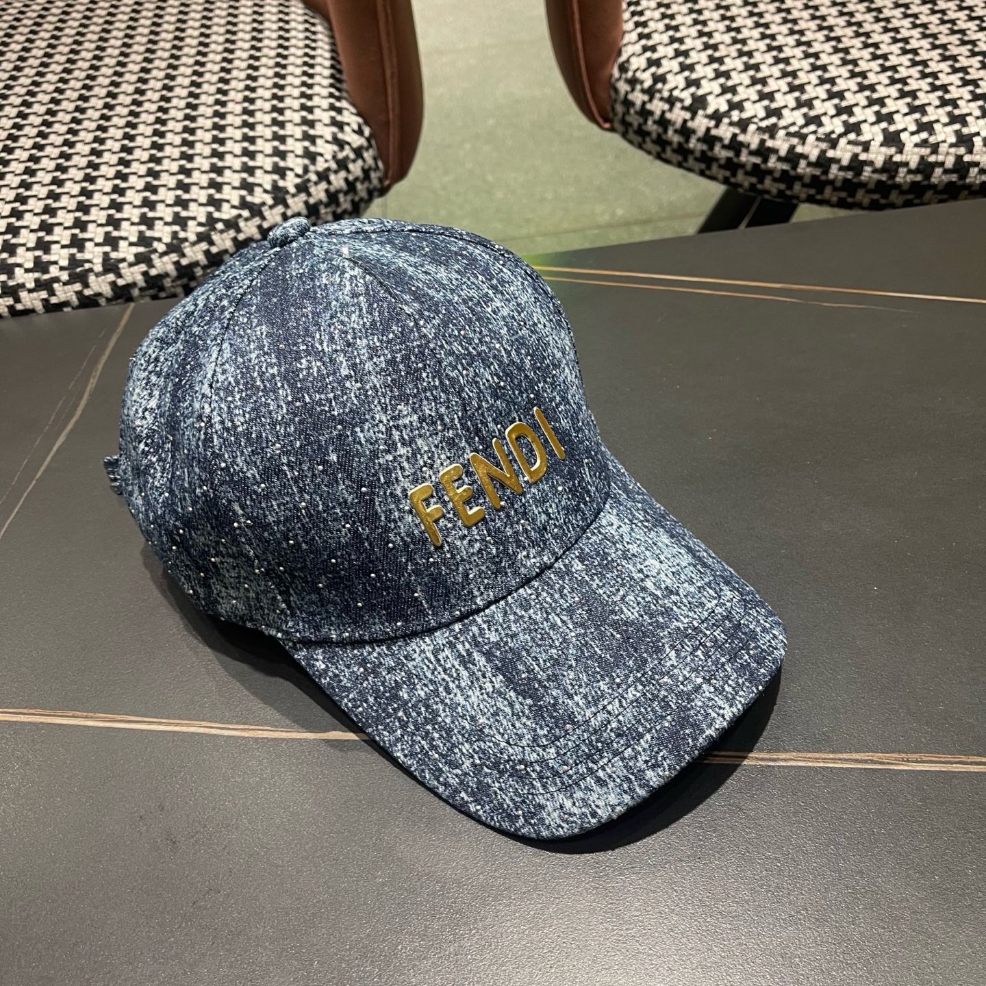 Fendi（芬迪）春秋季新款个性风流星线棒球帽男女遮阳休闲 复古户外鸭舌帽子