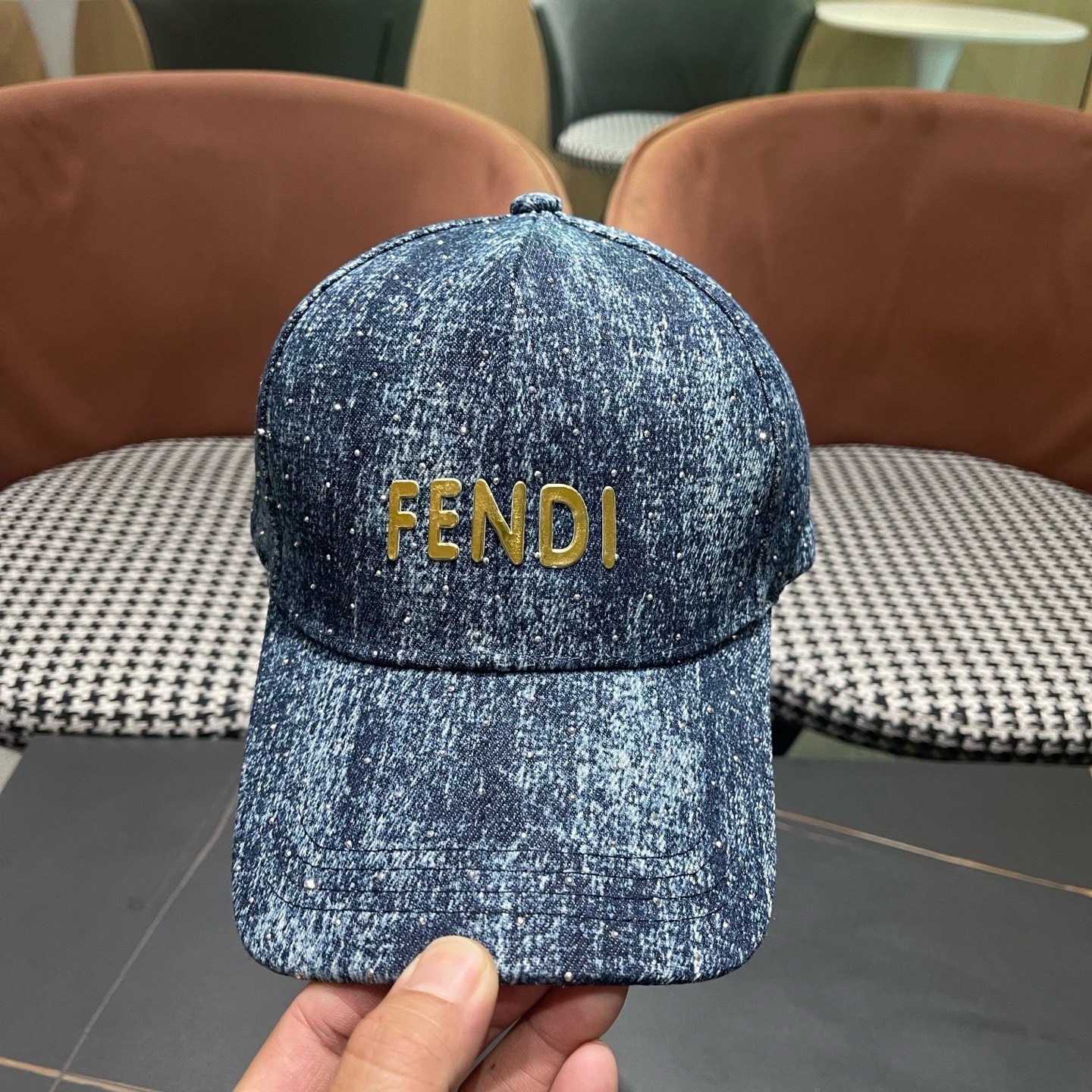 Fendi（芬迪）春秋季新款个性风流星线棒球帽男女遮阳休闲 复古户外鸭舌帽子