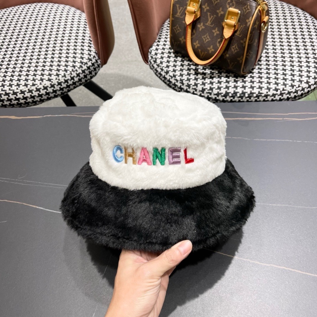 【CHANEL香奈儿】秋冬款小香风毛绒渔夫帽，韩版设计～穿搭必备