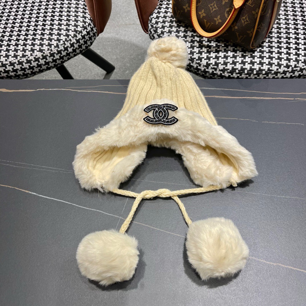 NO:617522,Chanel CHANEL2025 women's winter thickened warm cold hat plush ear protection thickened big brim cold protection cute fur ball woolen hat cotton hat hat fisherman hat baseball cap knitted hat, hat, chanel, chanel, espadrilles, hats19860909香奈儿CHANEL2025女冬季加厚保暖冷帽毛绒护耳加厚大檐防寒可爱毛球毛线帽棉帽帽子渔夫帽棒球帽针织帽,帽子,chanel,chanel,espadrilles,hats,hat
