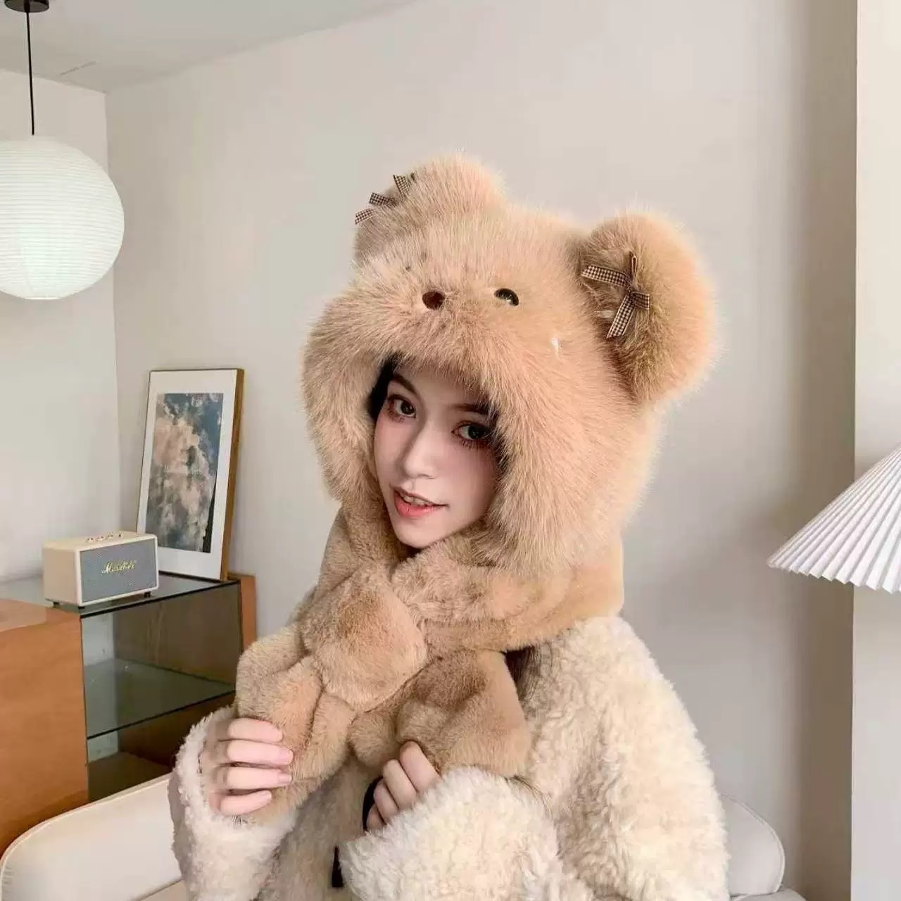 NO:617543,CHANEL Chanel furry cute bear ears bow plush hat scarf one-piece two-piece set thickened warm Lei Feng hat hat fisherman hat baseball cap knitted hat, hat, chanel, chanel, espadrilles, hats19860909CHANEL香奈儿毛茸茸可爱小熊耳朵蝴蝶结毛绒帽子围脖一体两件套加厚保暖雷锋帽帽子渔夫帽棒球帽针织帽,帽子,chanel,chanel,espadrilles,hats,hat