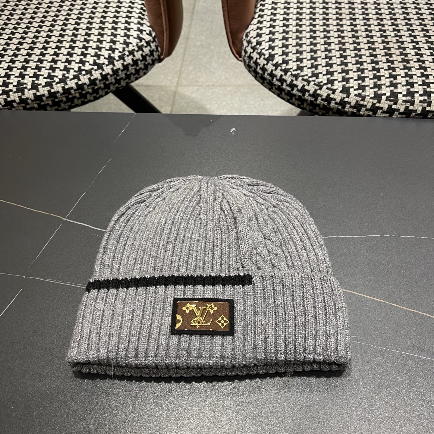 NO:617563,LV Louis Vuitton's new cotton hat, all-match ear protection and warmth, Korean style women's trendy big head winter woolen hat knitted hat hat fisherman hat baseball cap knitted hat, hat, louis vuitton, louis vuitton, espadrilles, hats19860909LV路易威登 新款棉帽百搭护耳保暖韩版女潮流大头冬季毛线帽针织帽帽子渔夫帽棒球帽针织帽,帽子,louis vuitton,louis vuitton,espadrilles,hats,hat