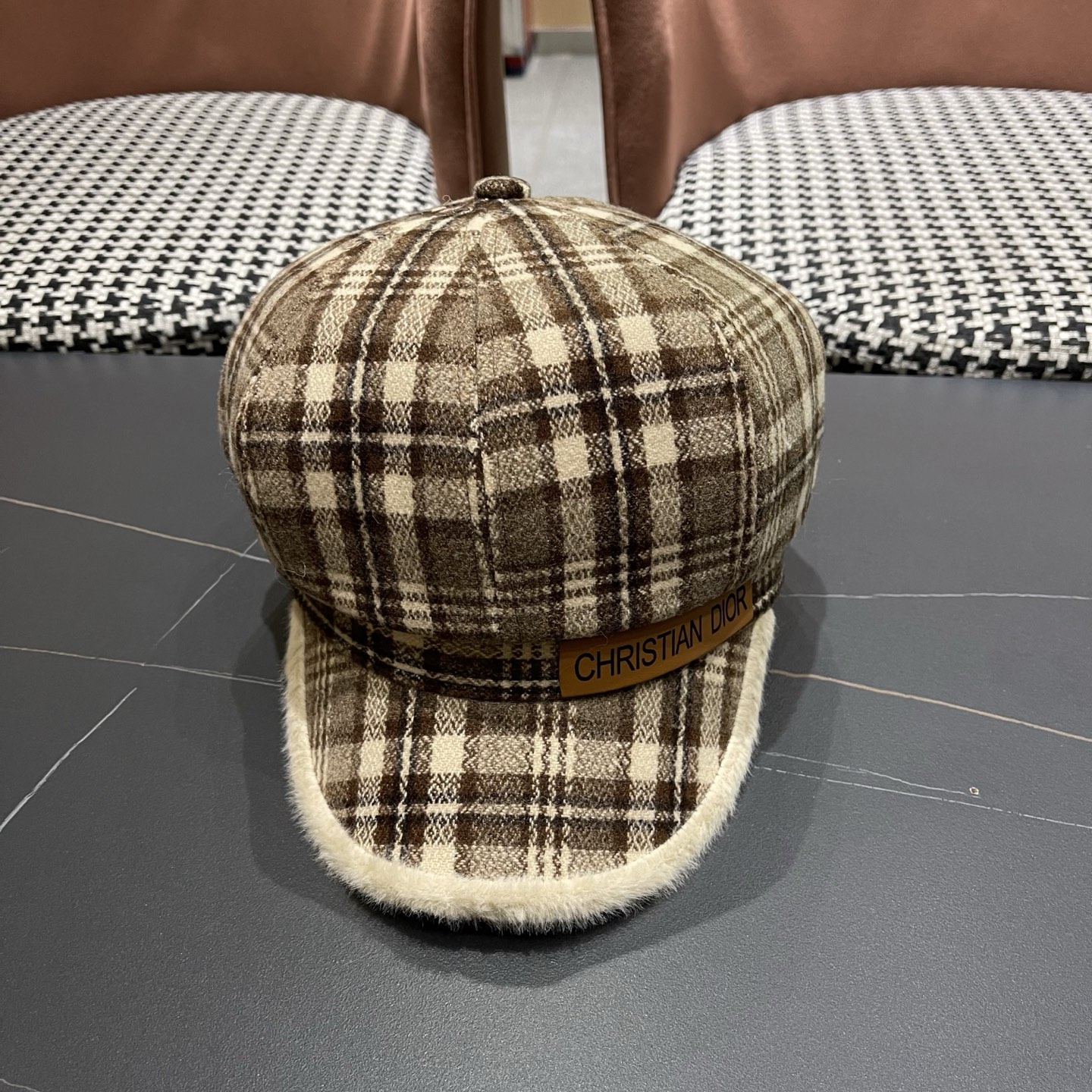 NO:617534,Dior Korean ins Internet celebrity same style plaid octagonal hat for women autumn new wide brim fashion versatile face-showing newsboy hat hat fisherman hat baseball cap knitted hat, hat, dior, dior, espadrilles, hats19860909迪奥Dior 韩系ins网红同款格纹八角帽女秋季新款宽檐时尚百搭显脸小报童帽 帽子渔夫帽棒球帽针织帽,帽子,dior,dior,espadrilles,hats,hat