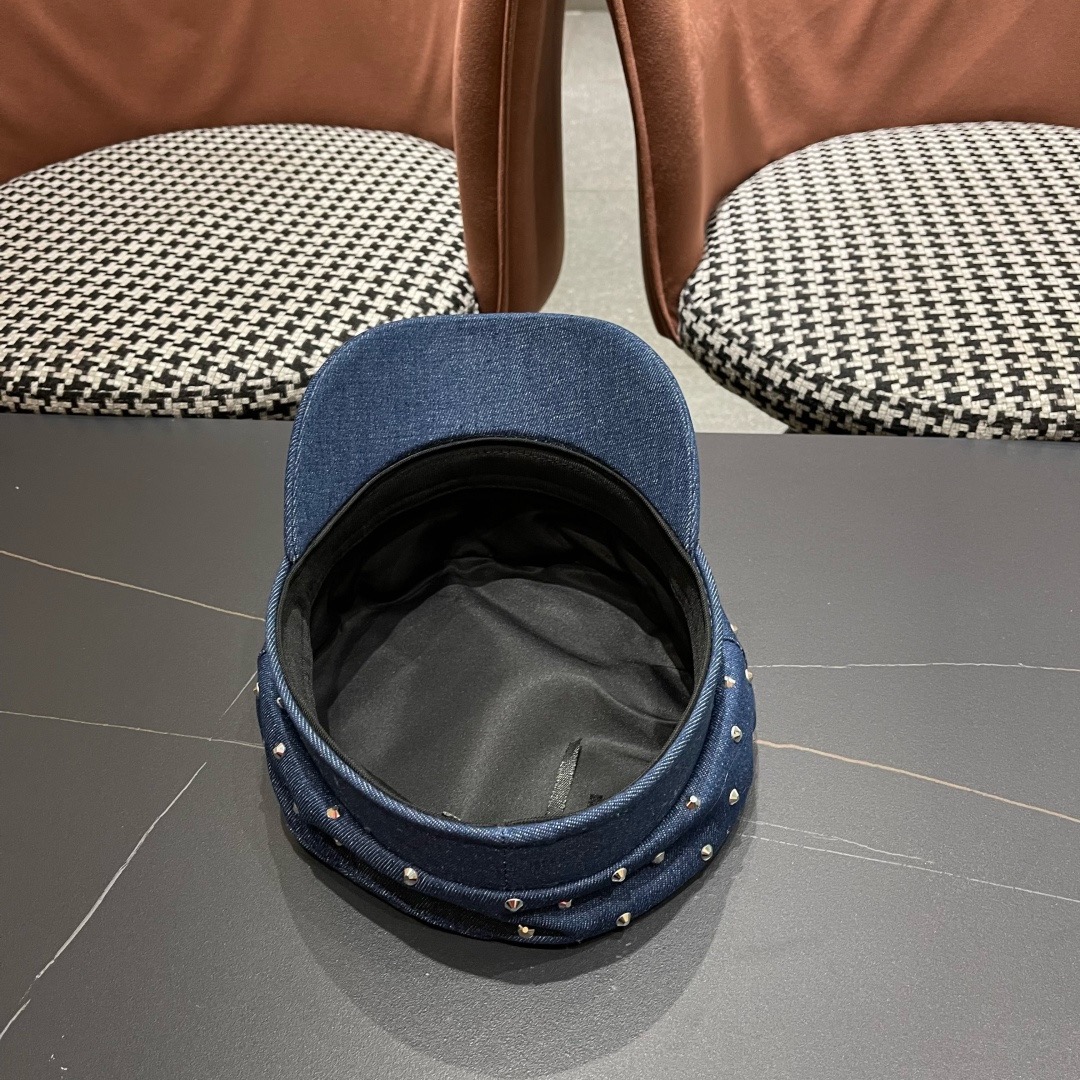 芬迪 复古水洗字母水钻平顶帽子女夏季时尚百搭旵脸小鸭舌帽防晒遮阳