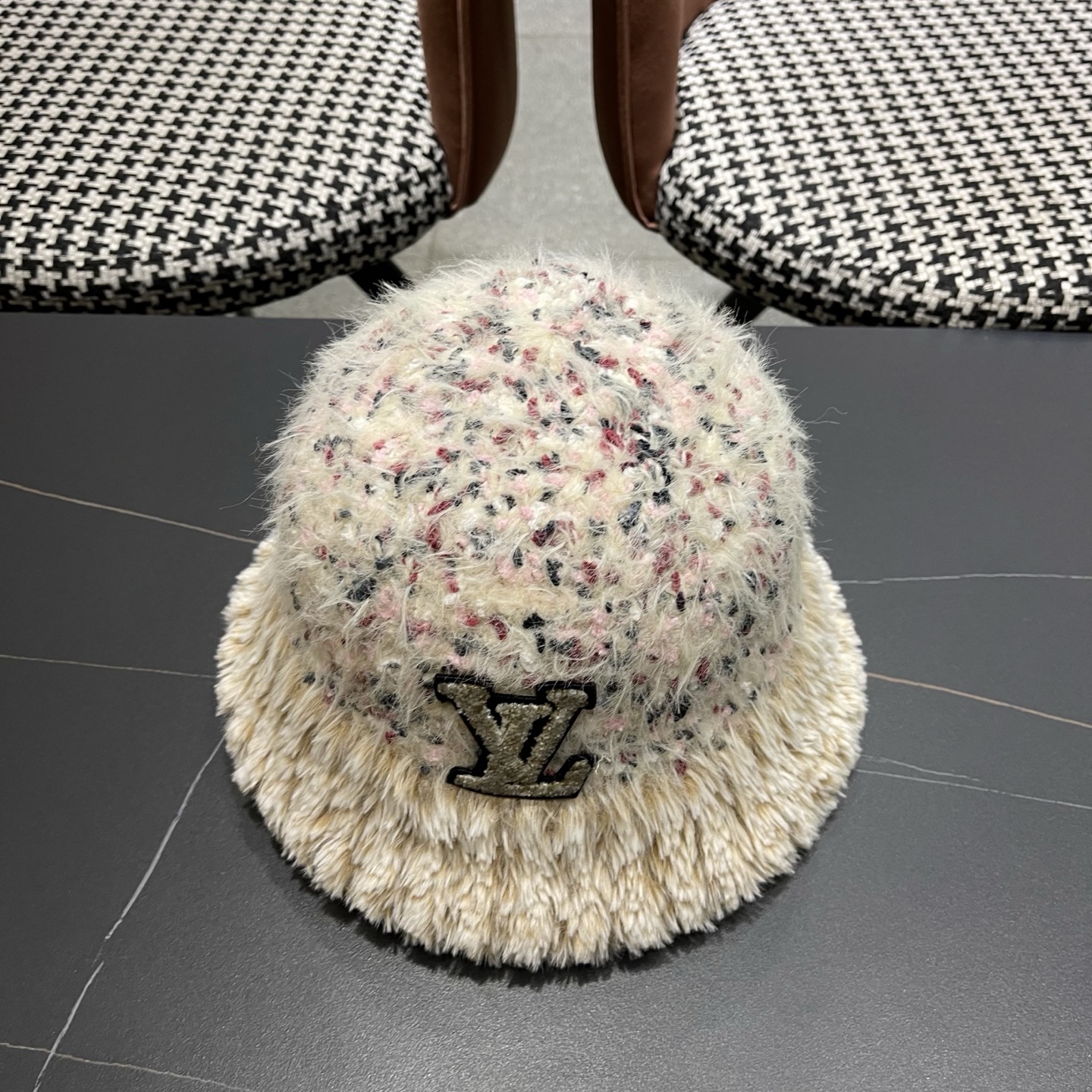 p120 lv路易威登 日系美拉德风针织帽子冬季保暖渐变
毛线帽女大头围显脸小毛绒盆帽