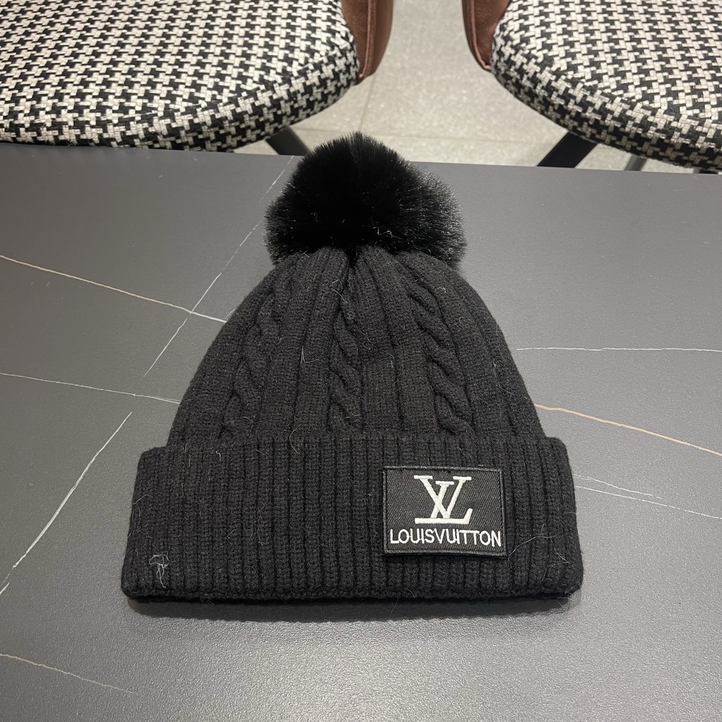 LV路易威登 冬季帽子女韩版时尚潮百搭毛线帽秋冬女士保暖护耳加绒加厚针织帽