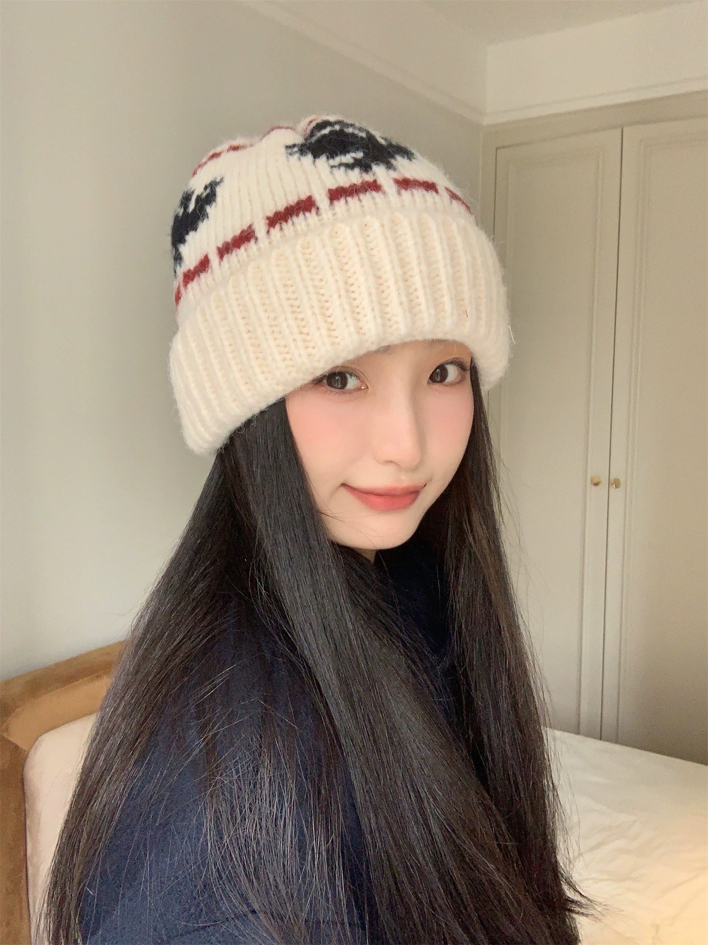 p75 蒙口Moncler 新款费尔岛提花复古针织帽女秋冬户外加
厚保暖时尚百搭套头毛线帽