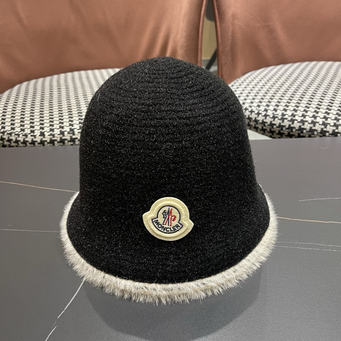 NO:670563,Meng Mouth Autumn and Winter New Wool Fisherman Hat Elegant Temperament Showing Face Small Thickening Simple Warm Trendy Hat Fisherman Hat Baseball Cap Knitted Hat, Hat, Moncler, espadrilles, hats19860909蒙口秋冬新款羊毛渔夫帽优雅气质显脸小加厚简约保暖潮帽子渔夫帽棒球帽针织帽,帽子,Moncler,espadrilles,hats,hat
