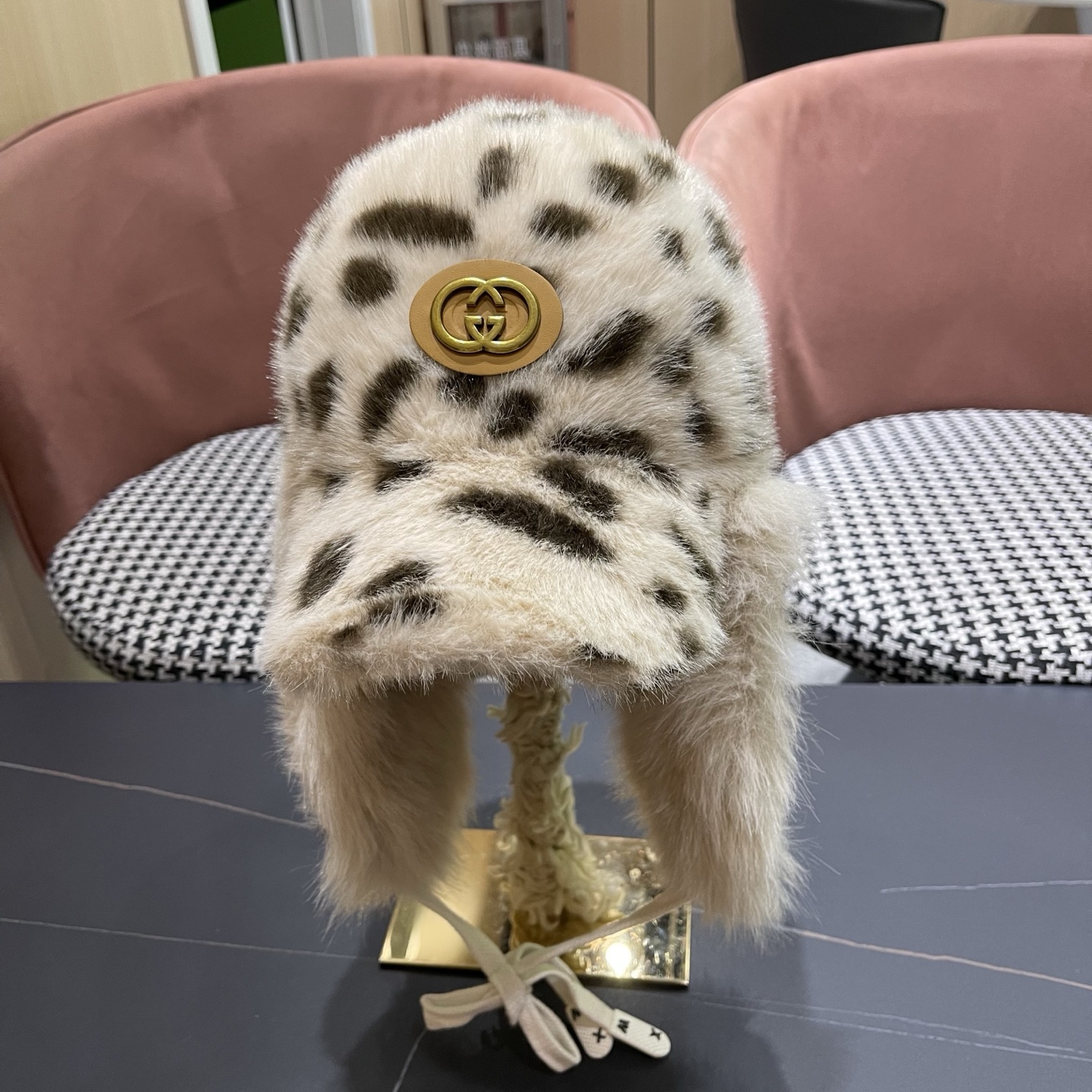 p90 古奇Guccl 复古豹纹毛绒护耳雷锋帽子女冬季保 暖加厚滑雪琦行防寒聘舌行帽