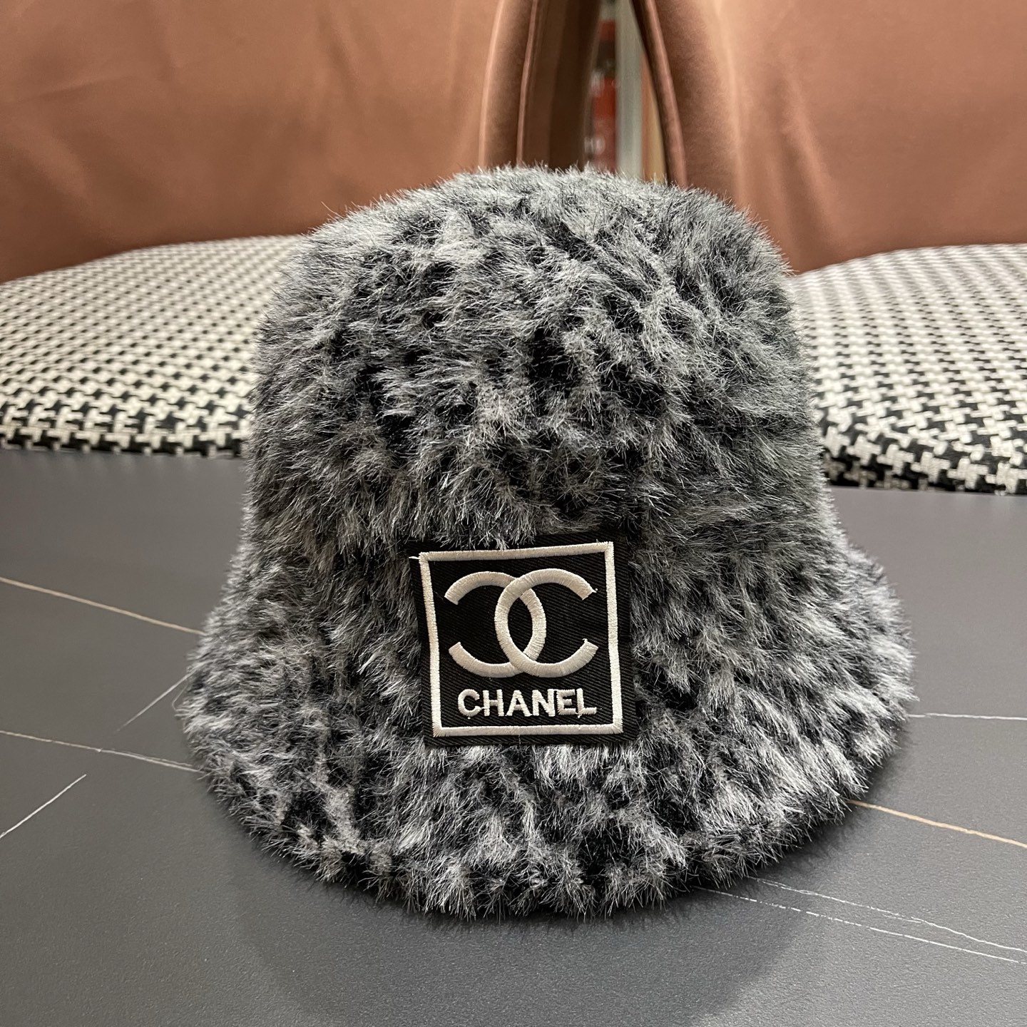 NO:670541,Chanel Chanel's new retro leopard print bucket hat, light luxury style, the best matching hat for autumn and winter bucket hat, baseball cap, knitted hat, hat, chanel, chanel, espadrilles, hats19860909Chanel香奈儿新款复古花豹纹渔夫帽,轻奢风,秋冬最佳搭配帽子渔夫帽棒球帽针织帽,帽子,chanel,chanel,espadrilles,hats,hat