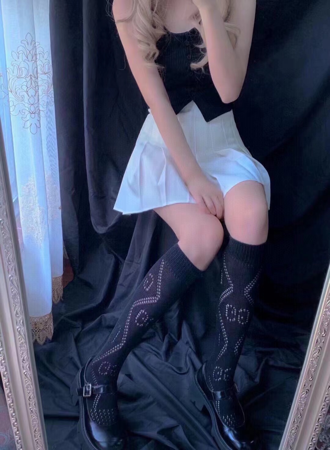 古奇Gucci 2025网眼镂空字母菱形格欧美走秀小腿袜复古网红ins潮牌女