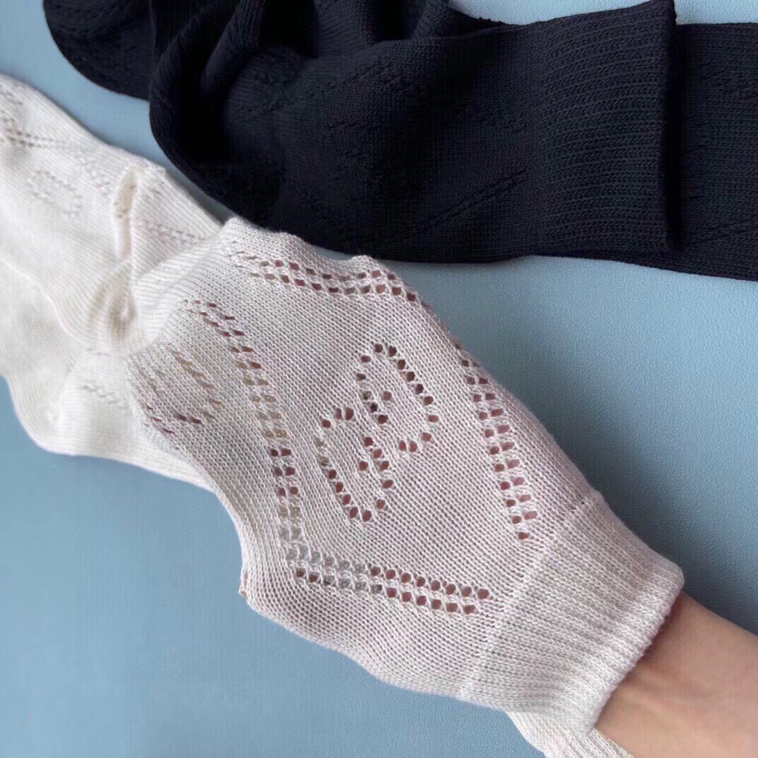 古奇Gucci 2025网眼镂空字母菱形格欧美走秀小腿袜复古网红ins潮牌女