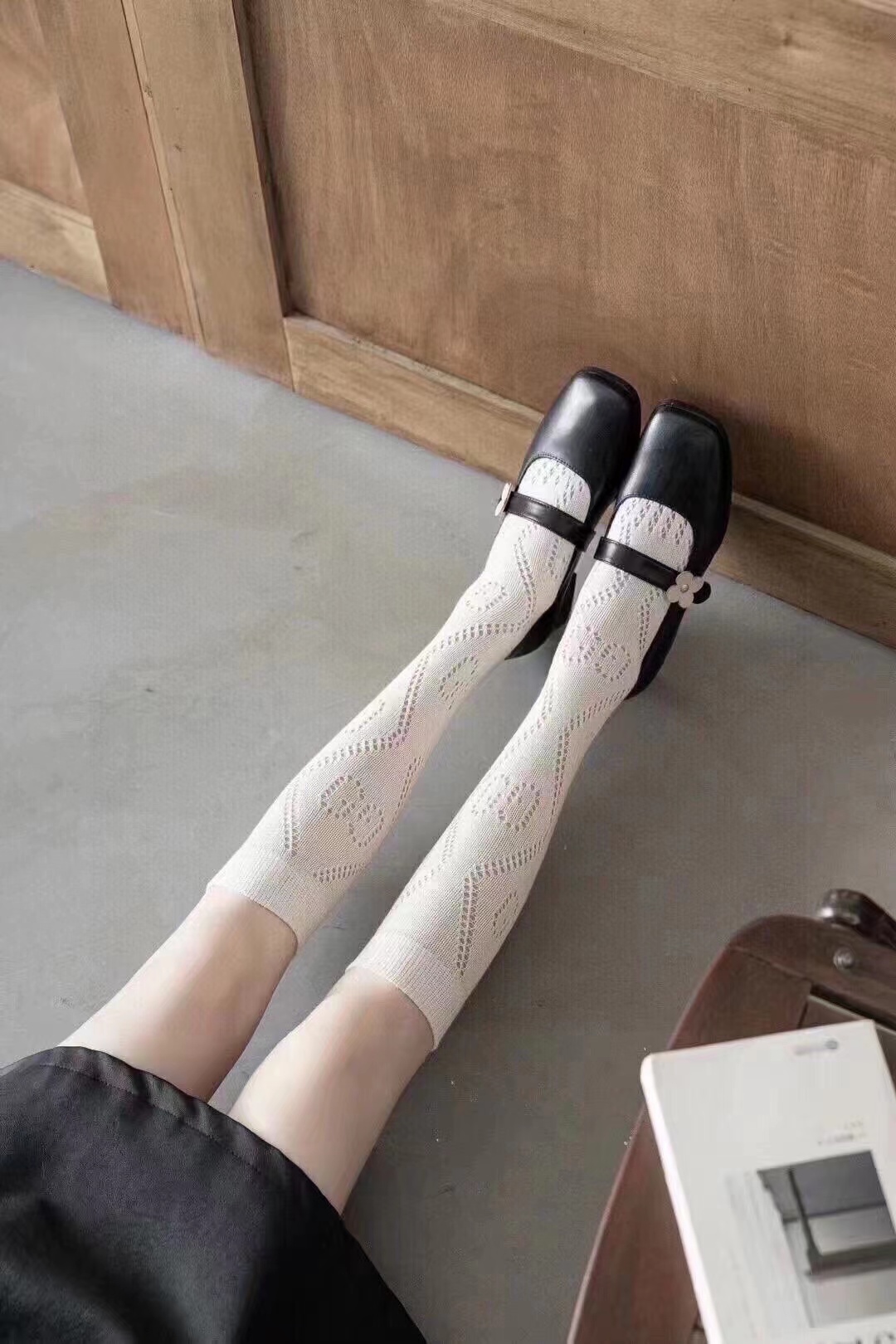 古奇Gucci 2025网眼镂空字母菱形格欧美走秀小腿袜复古网红ins潮牌女