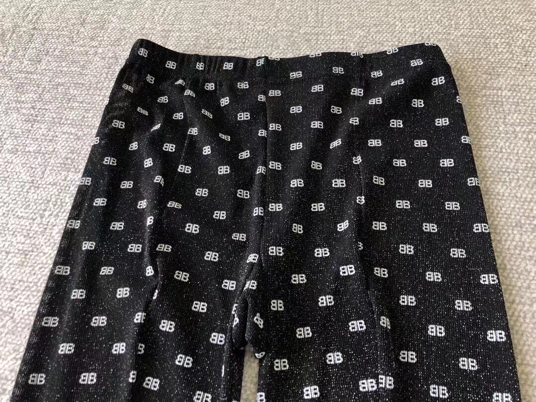 巴黎世家🔥金线网纱连裤袜。背后是有立体拼接线的小BB巴黎世家。