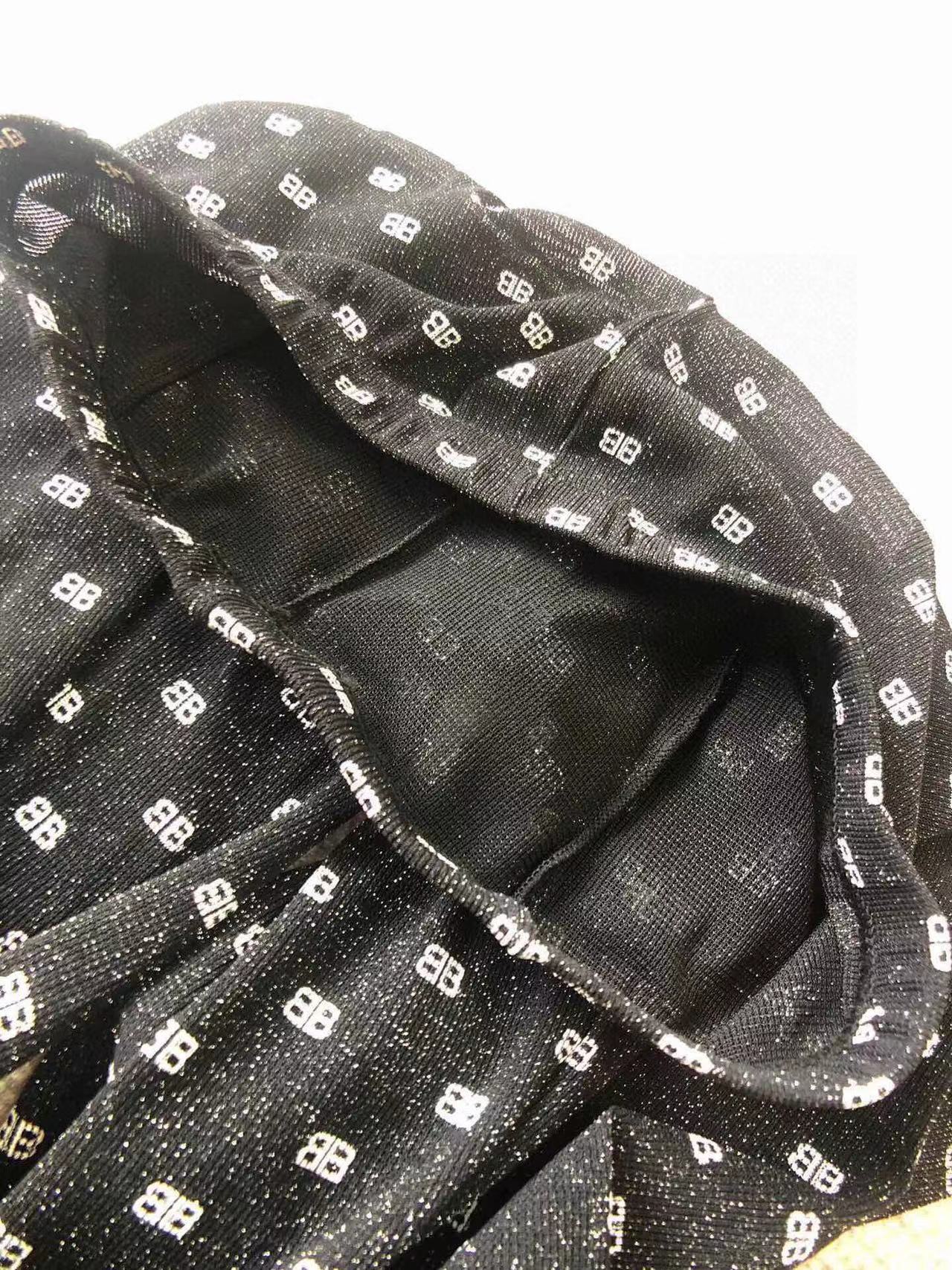 巴黎世家🔥金线网纱连裤袜。背后是有立体拼接线的小BB巴黎世家。