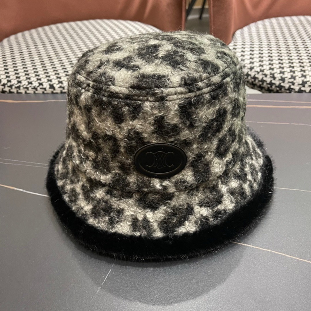 NO:643448,Celine CELINE's new leopard print plush bucket hat, the best quality, casual and elegant, simple and fashionable, compare it yourself hat bucket hat baseball cap knitted hat, hat, celine, celine, espadrilles, hats19860909赛琳CELINE新款豹纹毛绒渔夫帽,最好品质的,休闲大方,简约时尚,大家自己对比哦帽子渔夫帽棒球帽针织帽,帽子,celine,celine,espadrilles,hats,hat
