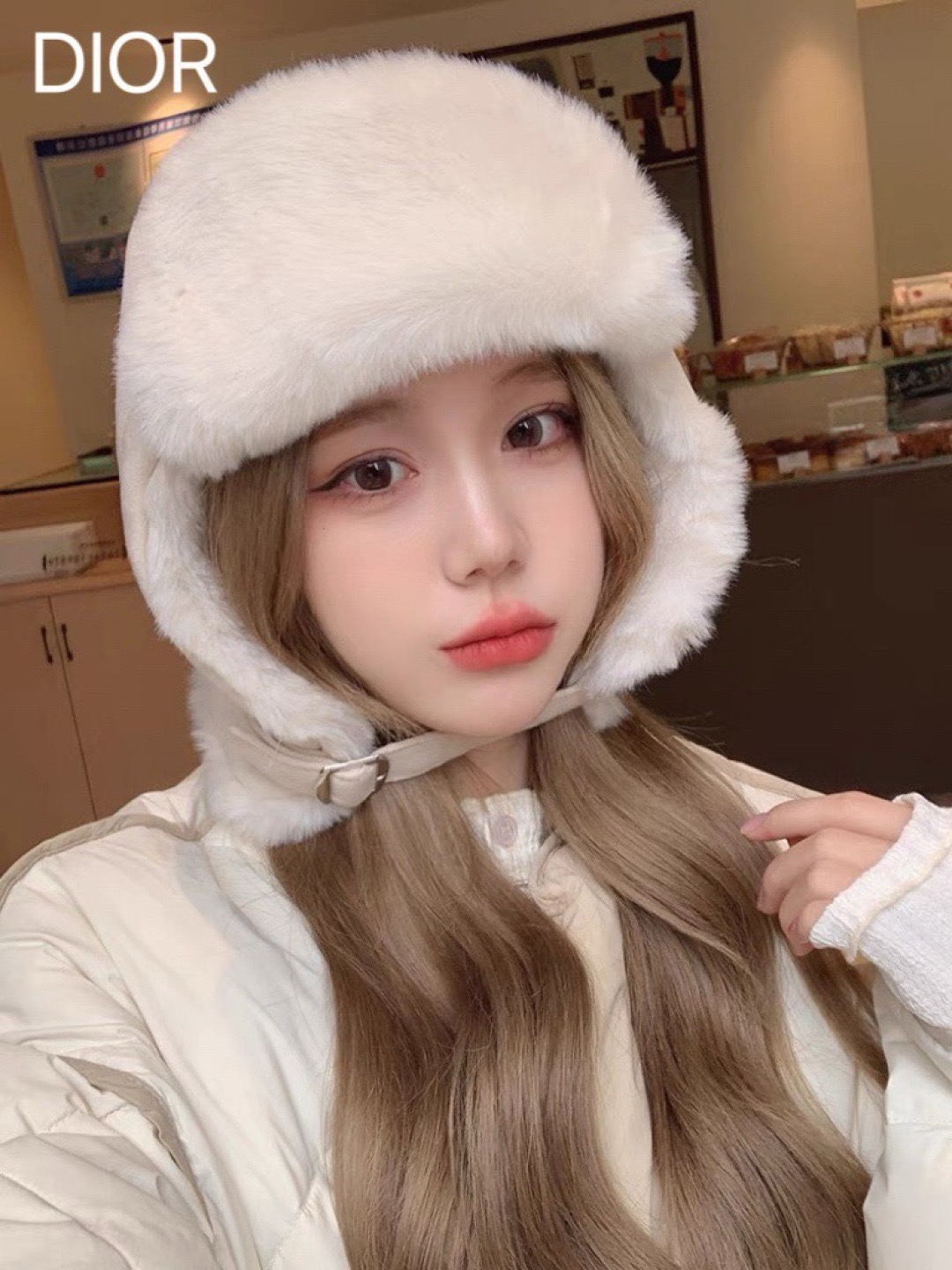 NO:643449,DIOR Dior Suede Plus Velvet Lei Feng Hat Women's Windproof and Coldproof Northeast Hat Versatile Thickened Cycling Ear Hat Flying Hat Hat Fisherman Hat Baseball Cap Knitted Hat, Hat, dior, dior, espadrilles, chamois leather, hats19860909DIOR迪奥 麂皮绒加绒雷锋帽子女防风防寒东北帽百搭加厚骑行护耳帽飞行帽子帽子渔夫帽棒球帽针织帽,帽子,dior,dior,espadrilles,chamois leather,hats,hat