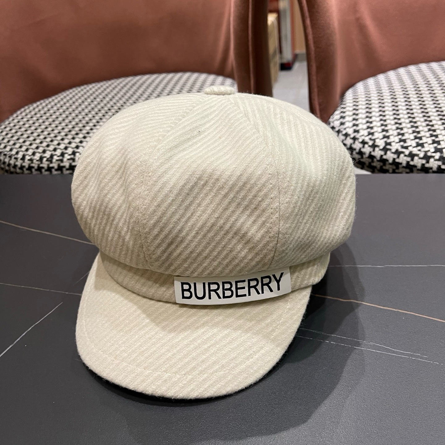 NO:643439,Burberry autumn and winter beret rabbit fur octagonal hat, fashion accessories, warm and versatile fashion brand hat, fisherman hat, baseball cap, knitted hat, hat, burberry, burberry, espadrilles, hats19860909巴宝莉Burberry秋冬贝雷帽兔毛八角帽,时尚配饰,保暖百搭潮牌帽子渔夫帽棒球帽针织帽,帽子,burberry,burberry,espadrilles,hats,hat
