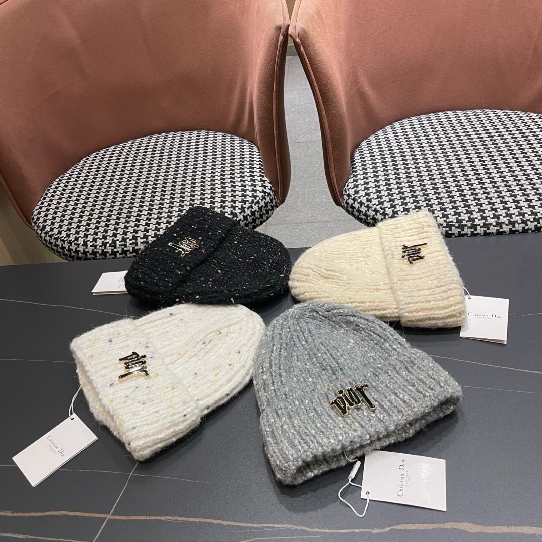 NO:643434,MONCLER muffled wool knitted beanie, good quality, high-end, and super soft!  It’s super hot and has great texture. It’s great to match when out on the street!  Fashion trends!  A must-have item for winter, the same style for men and women, get it now!  Hats bucket hat, baseball cap, knitted hat, hat, Moncler, espadrilles, hats19860909MONCLER蒙口羊毛针织毛线帽,好品质高端大气,超柔软！超火爆质感很赞,出街超好搭配！时尚潮流！冬天必备单品,男女同款快快入手哦！ 帽子渔夫帽棒球帽针织帽,帽子,Moncler,espadrilles,hats,hat