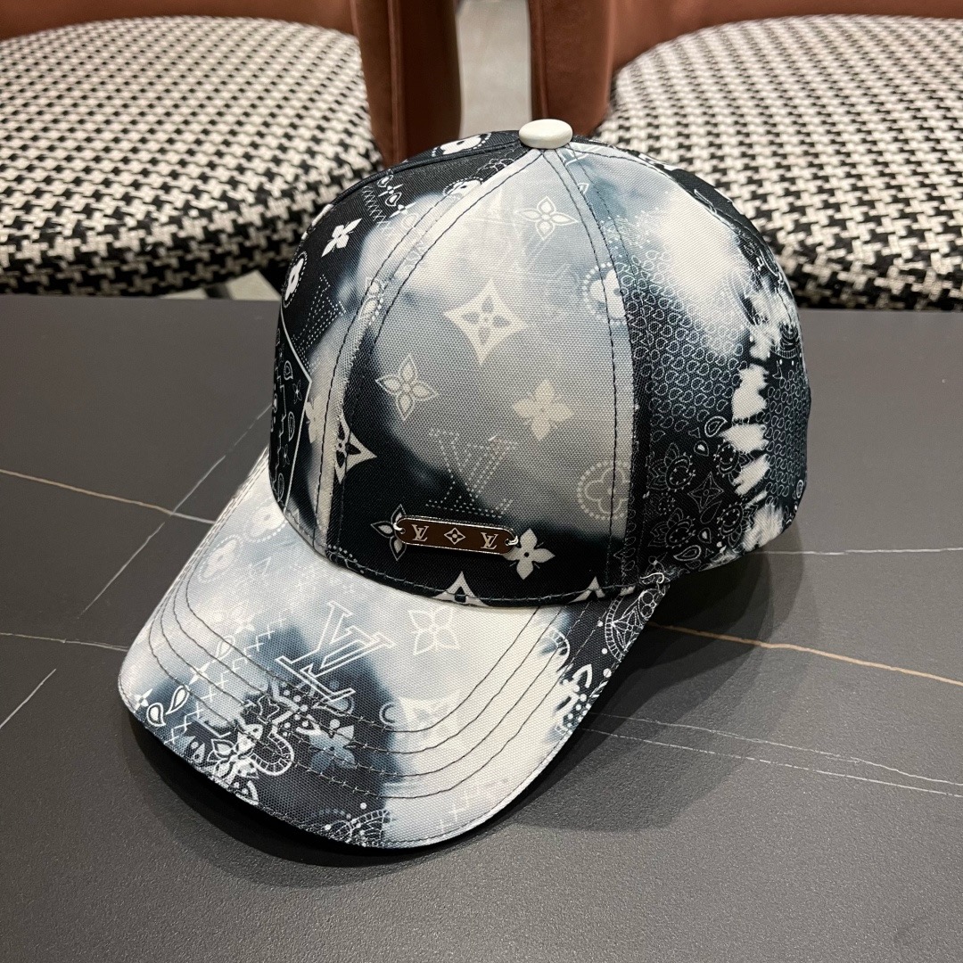 路易威登棒球帽LouisVuitton👒😍新款LV棒球帽，重工打造♥完美刺绣，高端大气，百搭款🤗男女通用