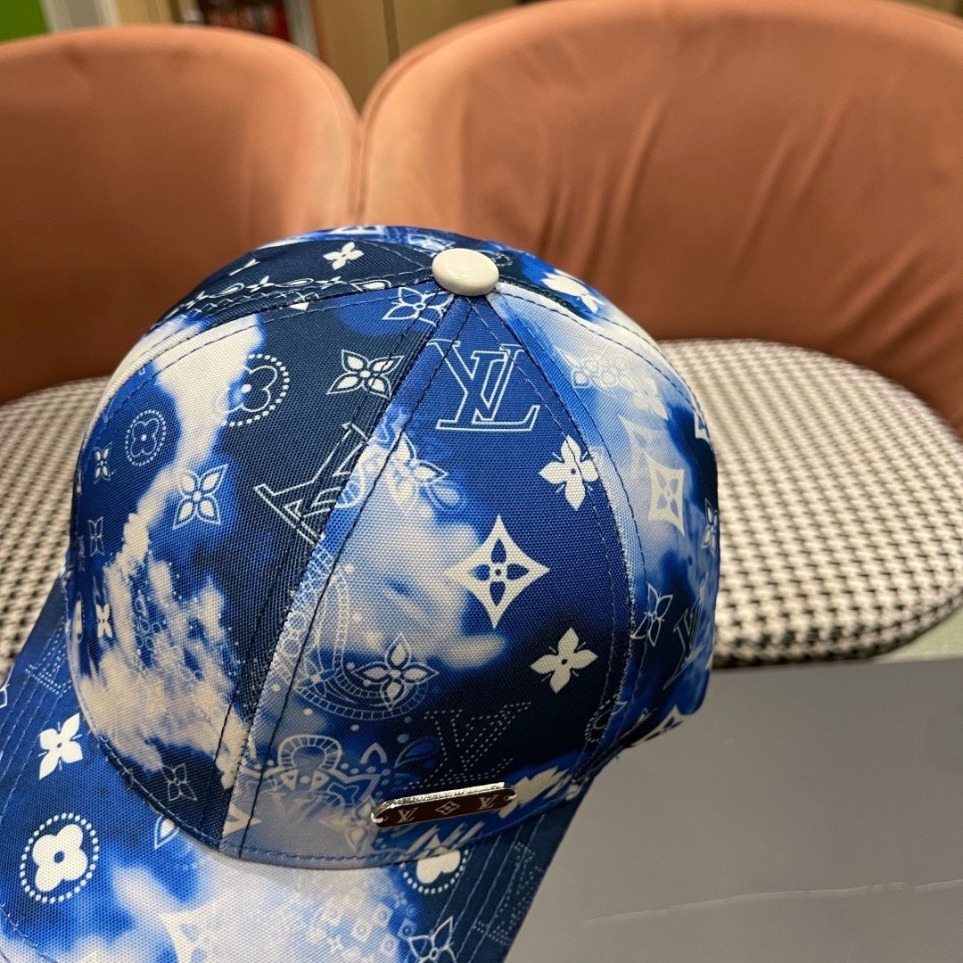 路易威登棒球帽LouisVuitton👒😍新款LV棒球帽，重工打造♥完美刺绣，高端大气，百搭款🤗男女通用